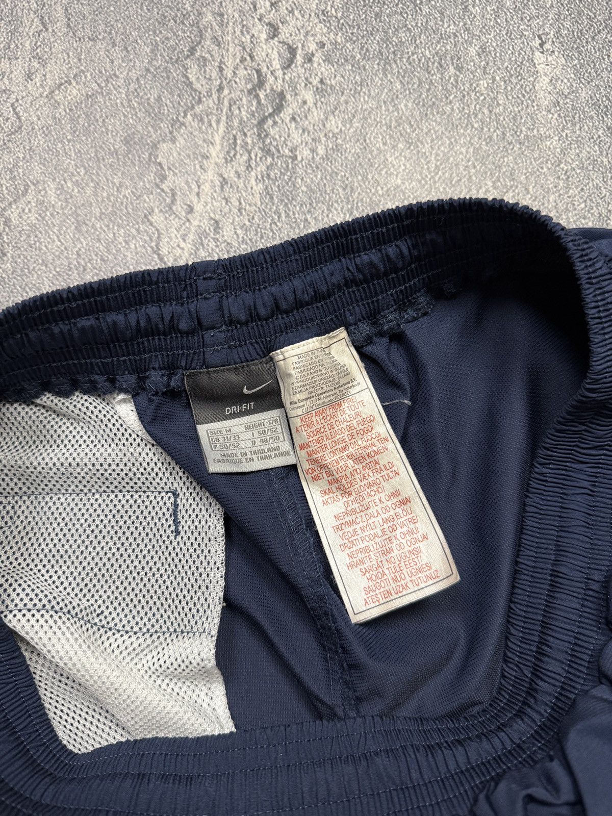 Nike VERY RARE NIKE SHORTS VINTAGE DRILL SWOOSH Y2K 90s HYPE SURF Size US 34 / EU 50 - 6 Thumbnail