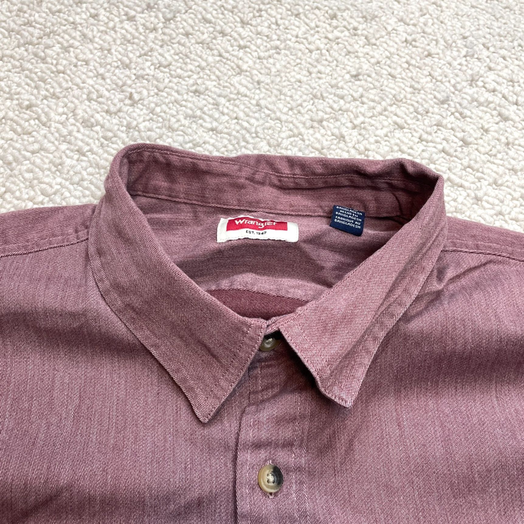 Wrangler VINTAGE Wrangler Shirt Mens 2XL Dark Red Short Sleeve Button Up Solid Cotton Pockets Button-Front Casual Mens Size US XXL / EU 58 / 5 - 2 Thumbnail