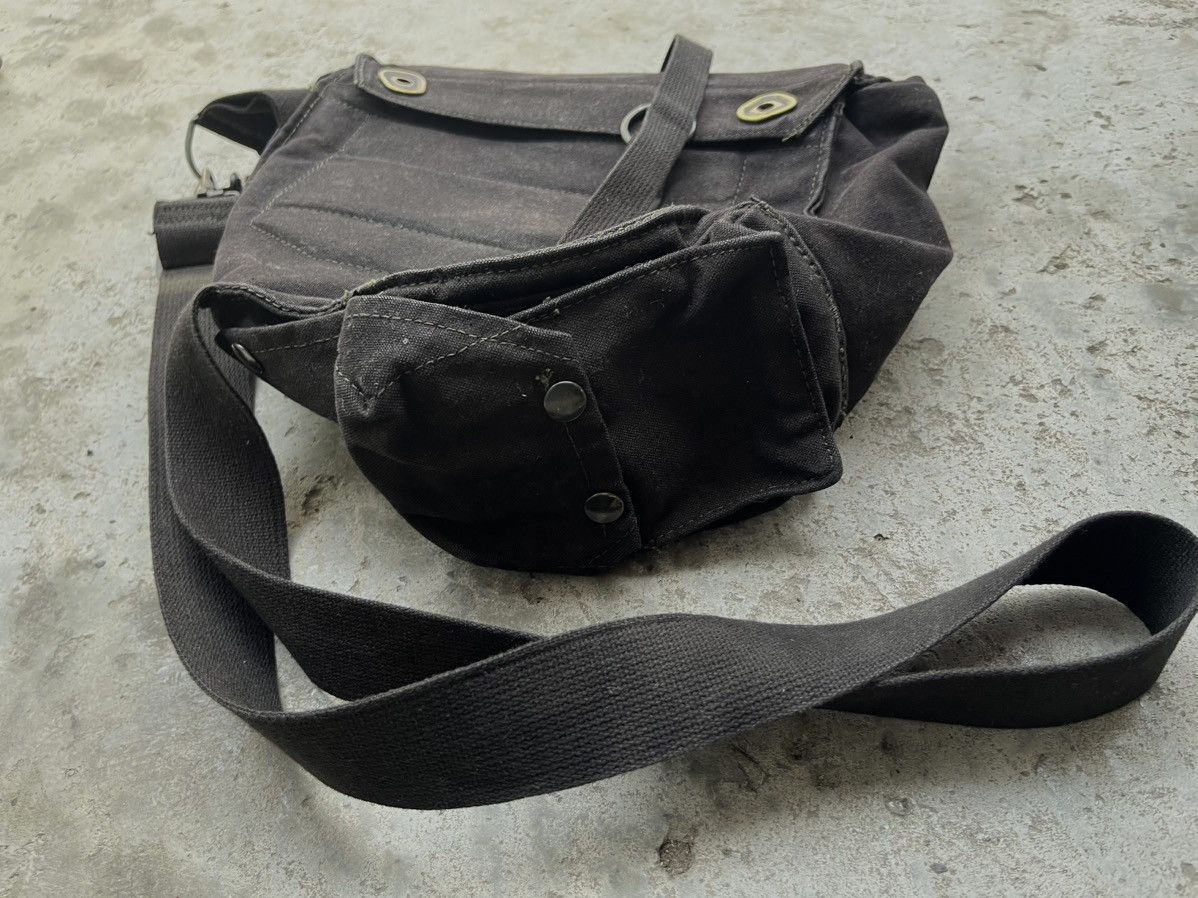 Vintage 60s overdyed gas mask carrier bag Size ONE SIZE - 4 Thumbnail