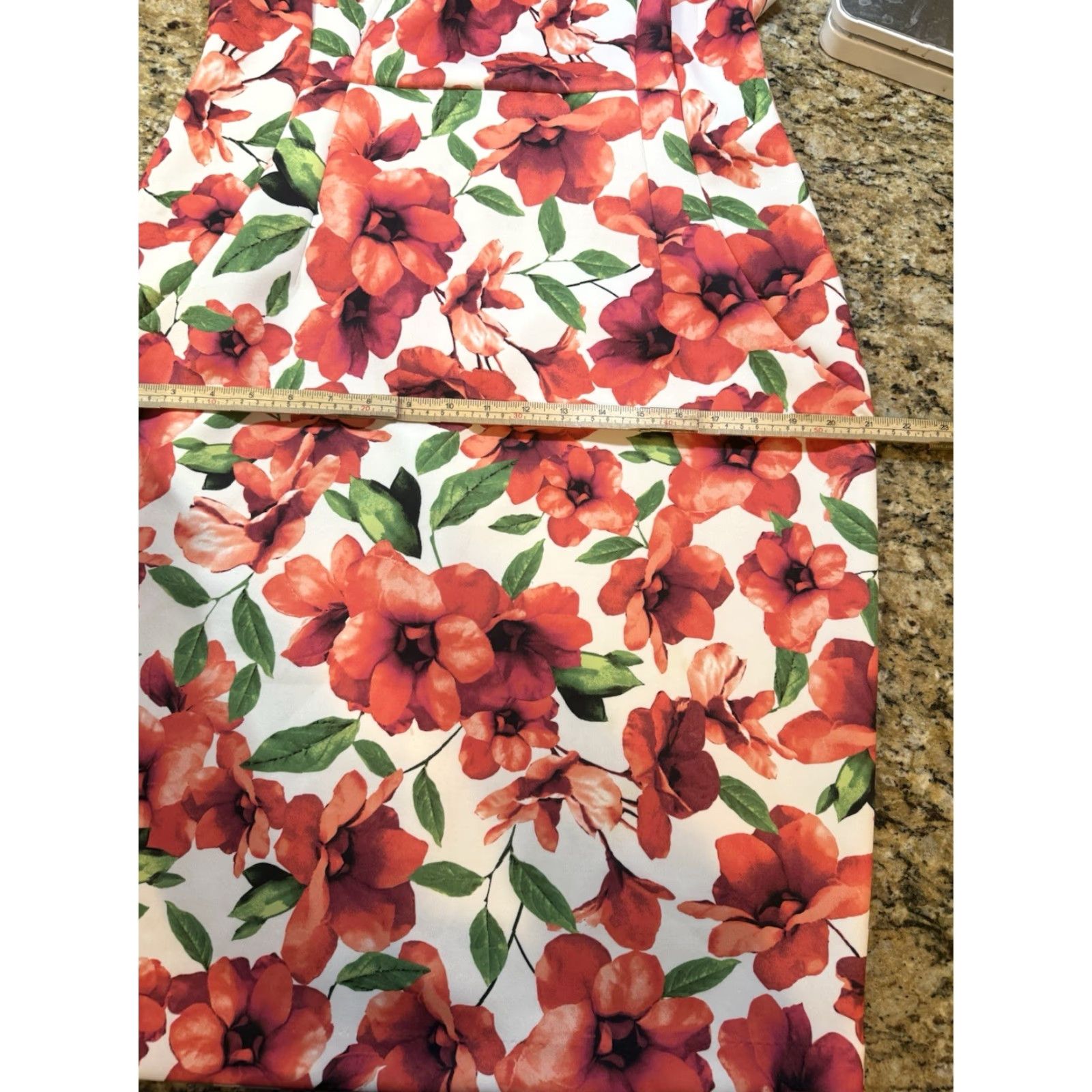Calvin Klein Calvin Klein Sheath Dress V-Neck Sleeveless Floral Knit Knee Length Red White sz 14 Women Size XL / US 12-14 / IT 48-50 - 7 Thumbnail