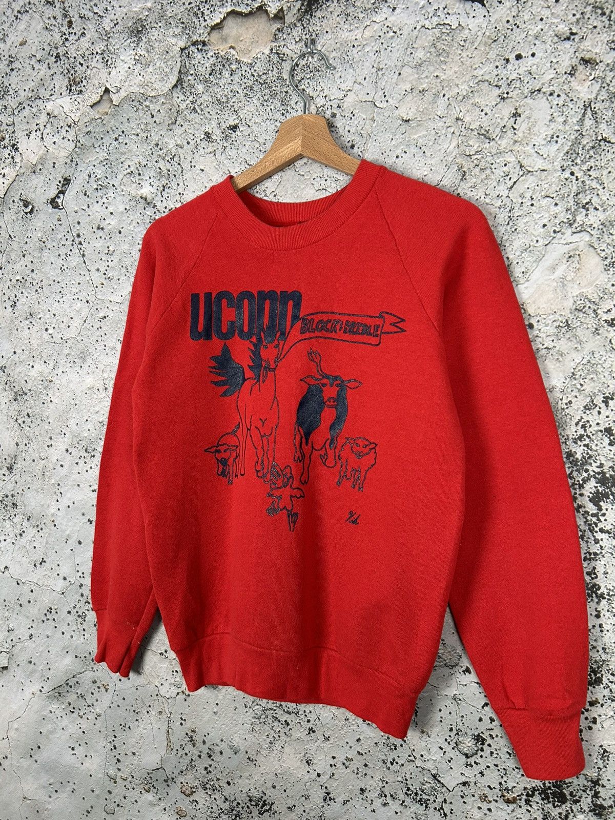 Vintage Vintage Uconn 90s Single Stitch Crewneck Archival Size US S / EU 44-46 / 1 - 2 Thumbnail