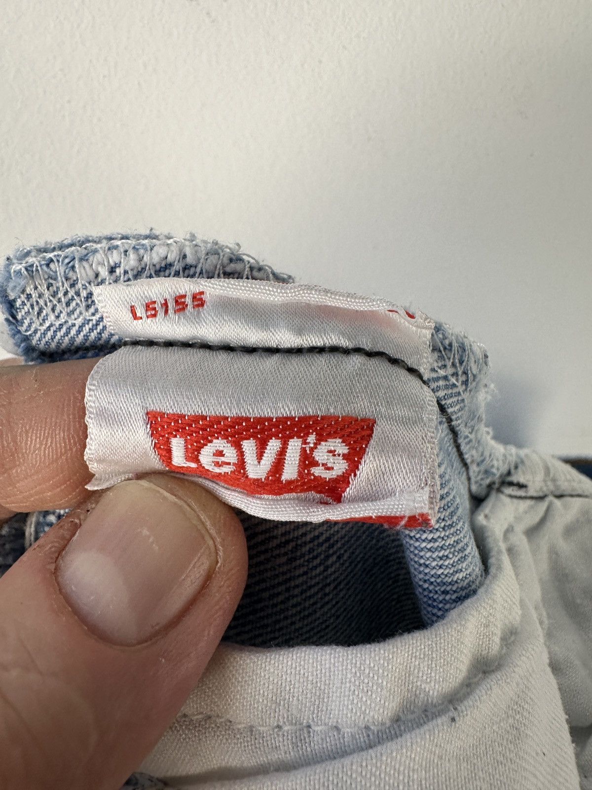 Levi's Levi's 501 Light Wash Denim Cutoff High Rise Shorts W32 Size US 32 / EU 48 - 6 Thumbnail