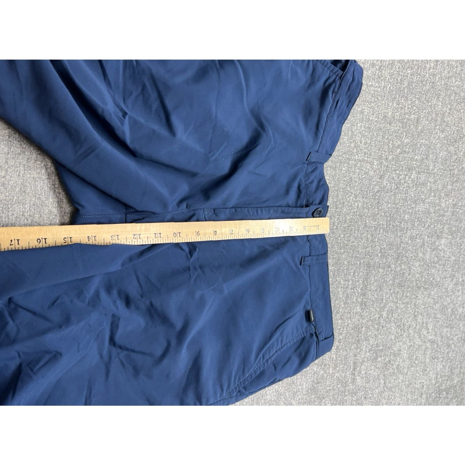 TravisMathew Travis Mathew Street Art Golf Shorts Men’s 38 Navy Blue Size US 38 / EU 54 - 5 Thumbnail
