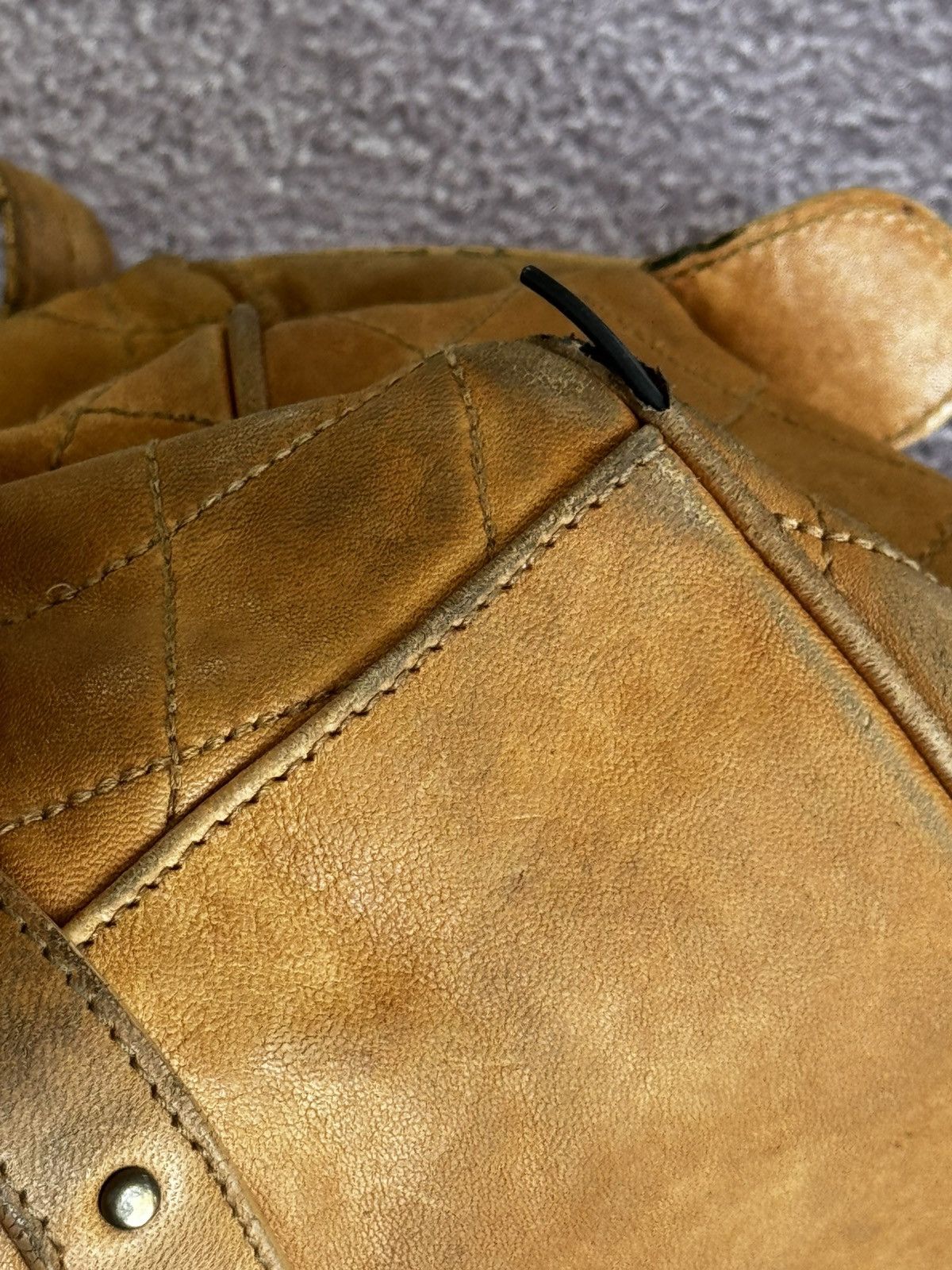 Bally Bally Leather Faded Luxury Designer Y2K Handle Bag Size ONE SIZE - 13 Thumbnail