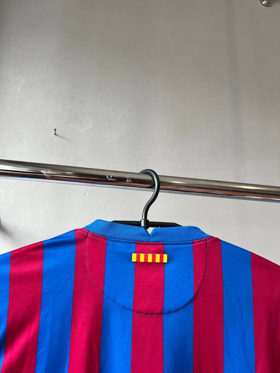 Nike 2021/22 BARCELONA FC HOME RARE SOCCER JERSEY SHIRT NIKE RARE Size US M / EU 48-50 / 2 - 14 Thumbnail