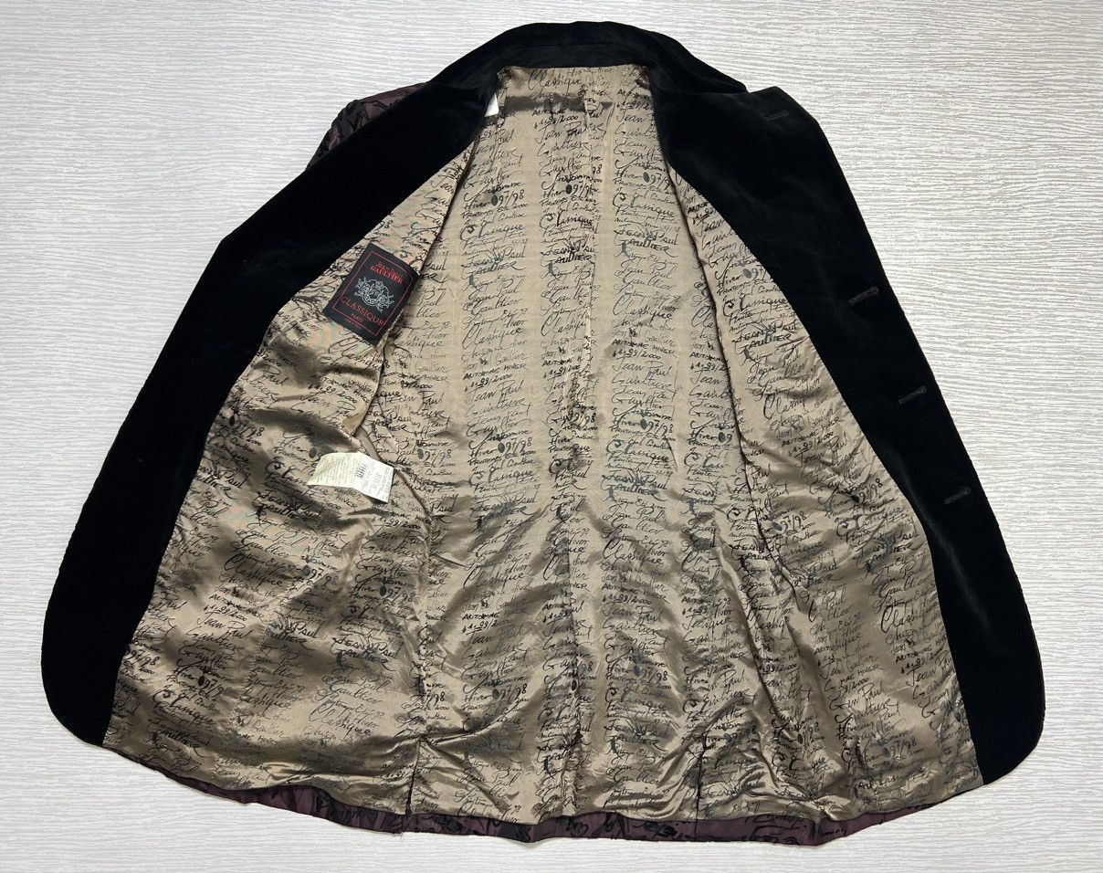 Jean Paul Gaultier JPG AW 97-98 Signature Monogram Print Velvet Jacquard Blazer Size M / US 6-8 / IT 42-44 - 3 Thumbnail