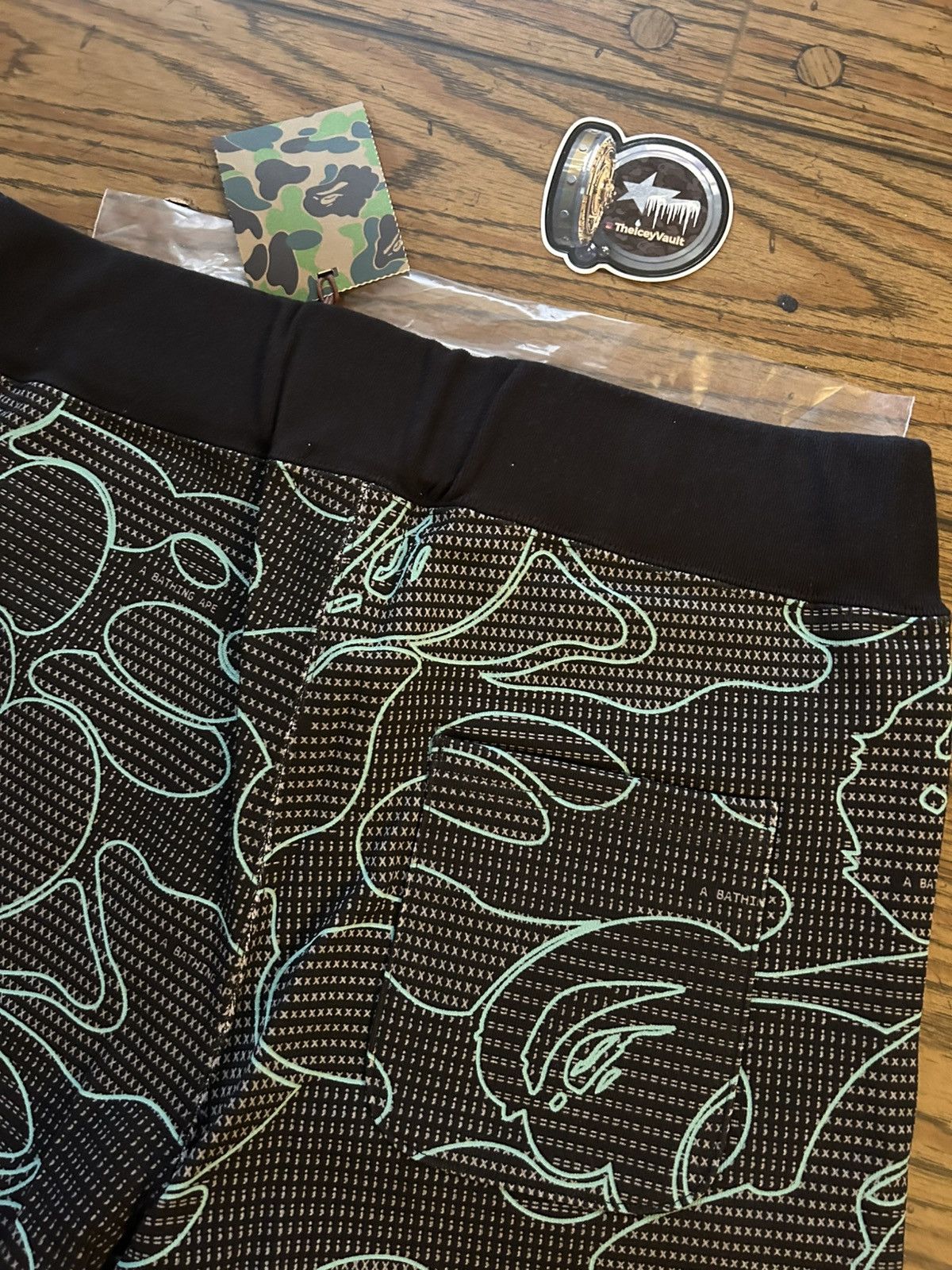 Bape Bape Text Code Camo Sweat Shorts Size US 32 / EU 48 - 5 Thumbnail