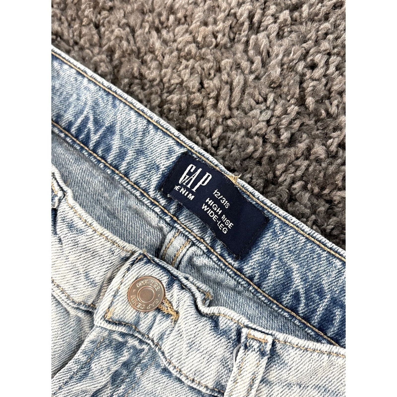 Gap VINTAGE Gap Jeans Wide-Leg High Rise Baggy Cargo 31x28 Light Wash Y2K Women Blue 31 Inseam Womens Jeans Size ONE SIZE - 6 Thumbnail
