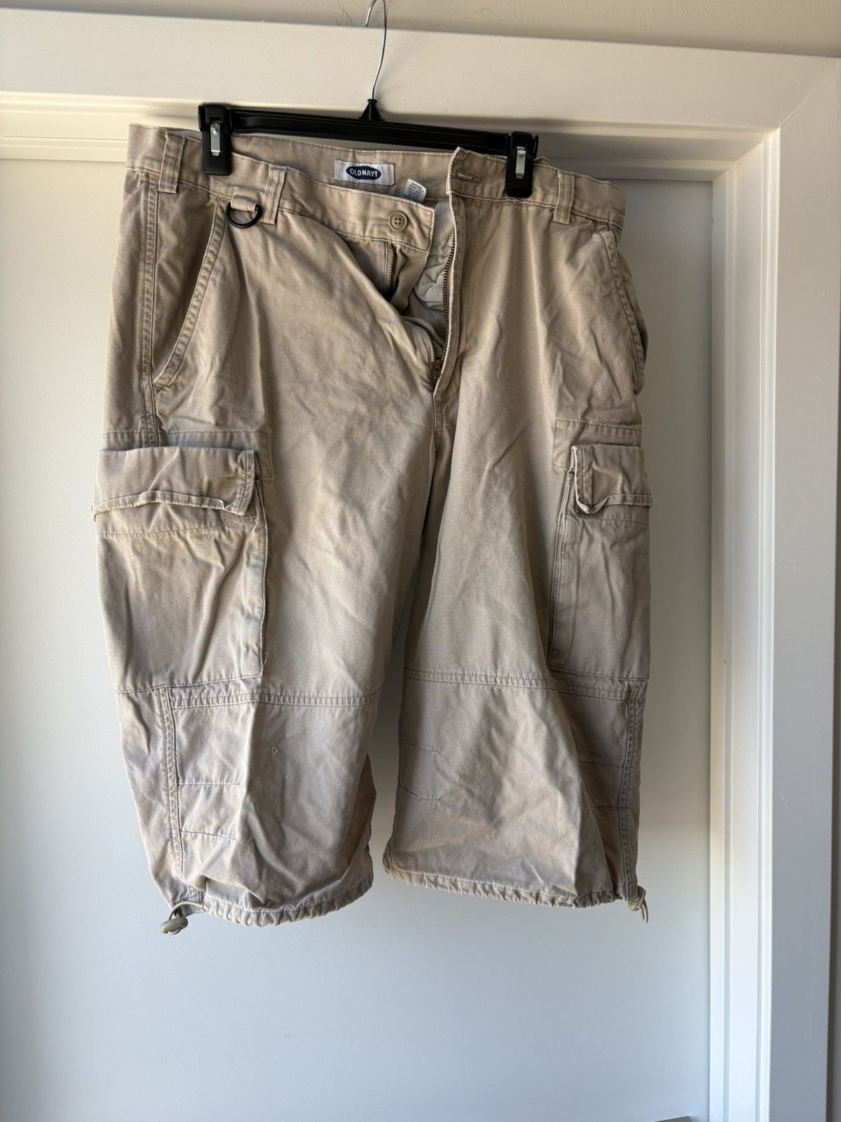 Vintage Vintage Old Navy Long Cargo Shorts Size US 36 / EU 52 - 1 Thumbnail