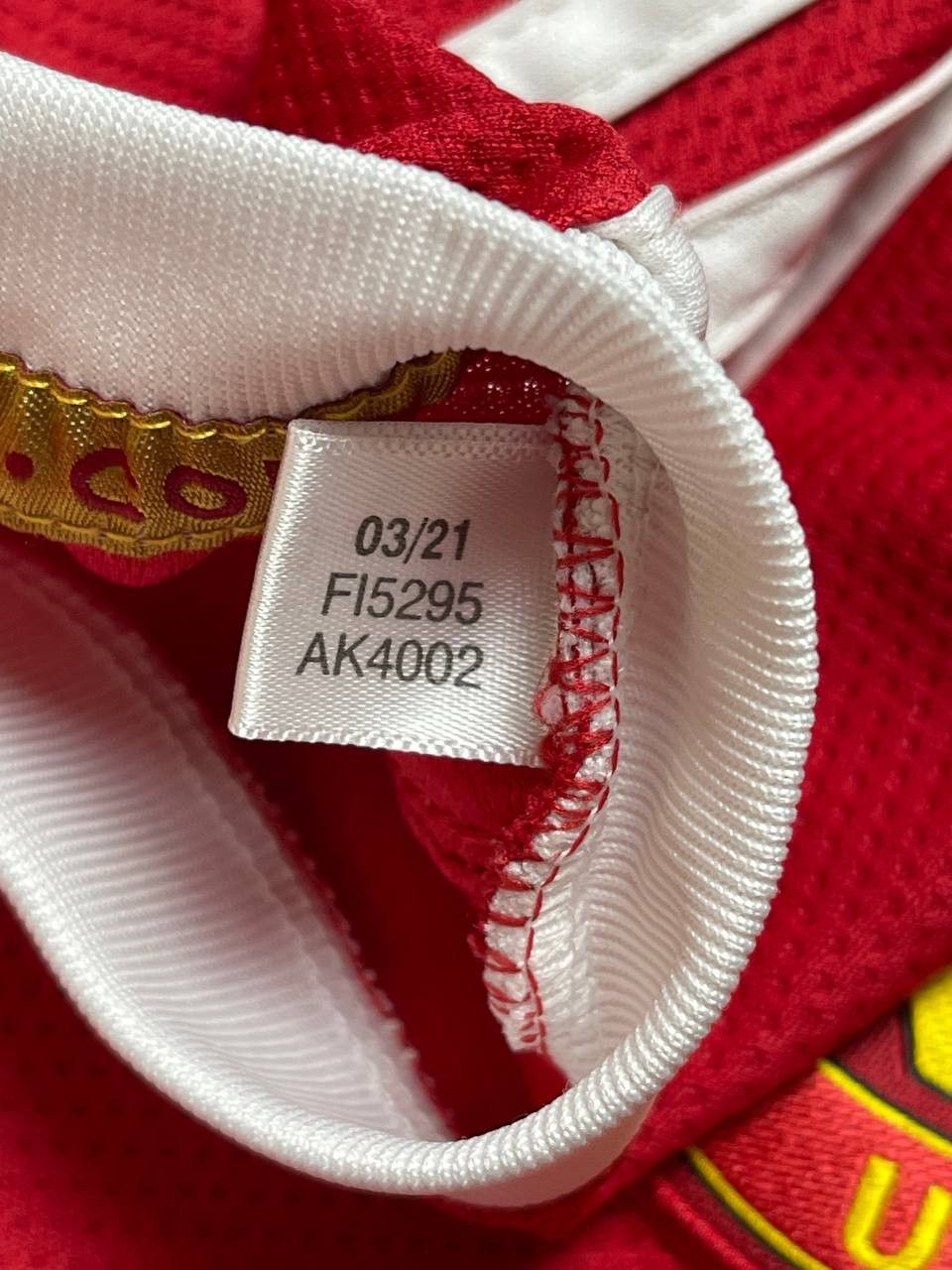 Other Manchester United 2021/2022 home football shirt size XL Size US XL / EU 56 / 4 - 4 Thumbnail