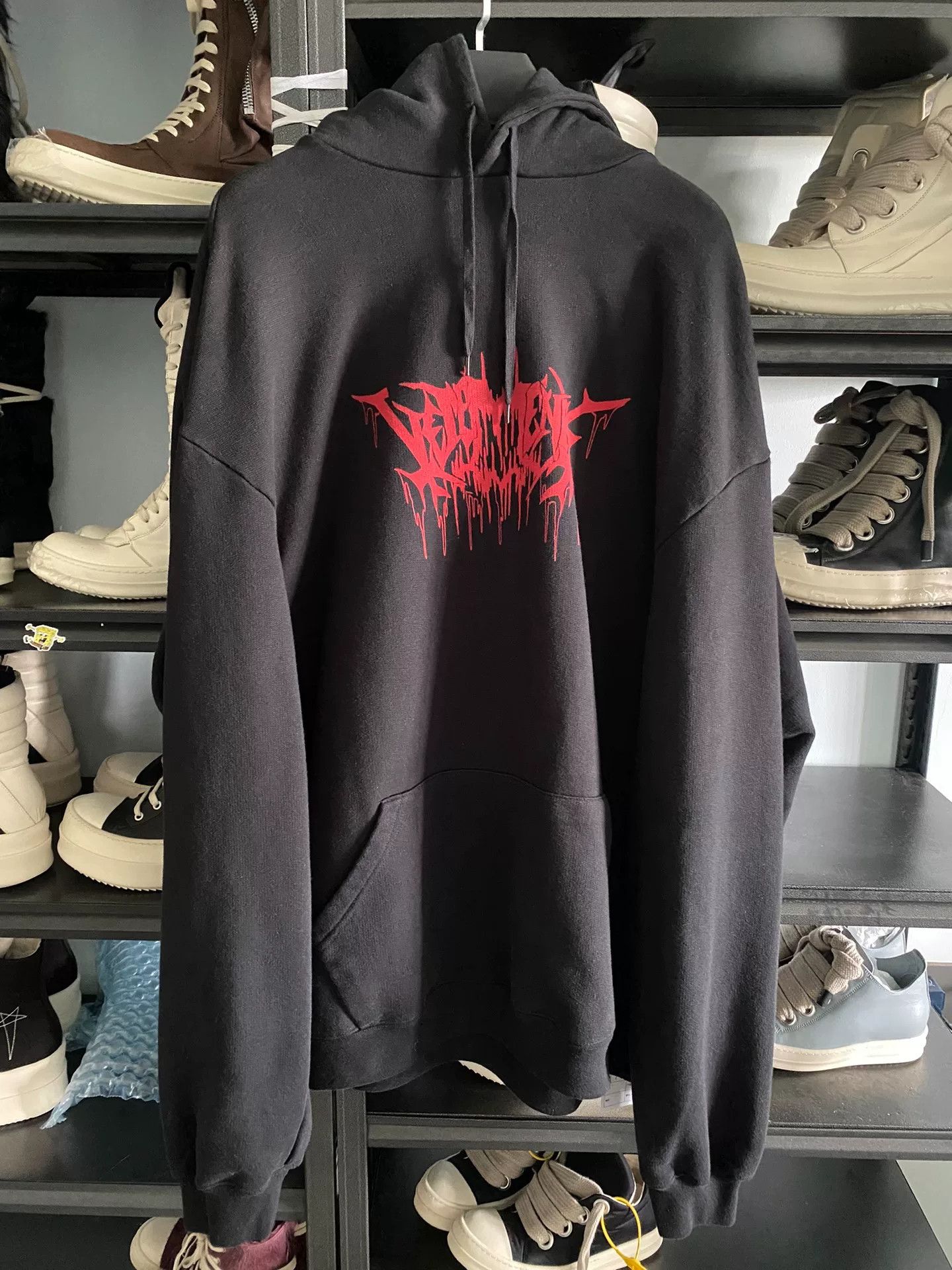 Vetements Vetements 18SS Thick Blood Droplet Sweatshirt Size US M / EU 48-50 / 2 - 1 Thumbnail