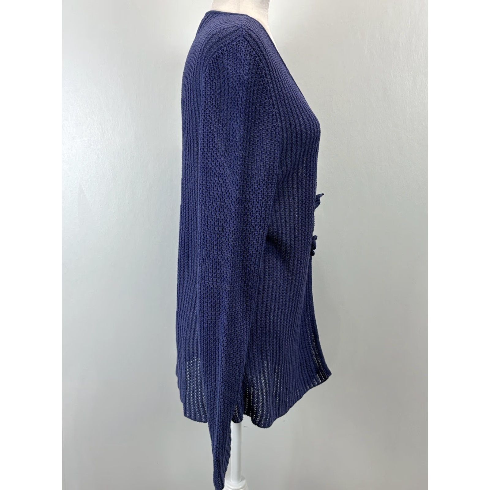 Vintage VINTAGE Beyond Threads Peru Cardigan Sweater Woman Large Blue V-Neck Pima Cotton Knit Women, Cardigan, Blue, L, 100% Pima-Bamboo Blend Size L / US 10 / IT 46 - 4 Thumbnail