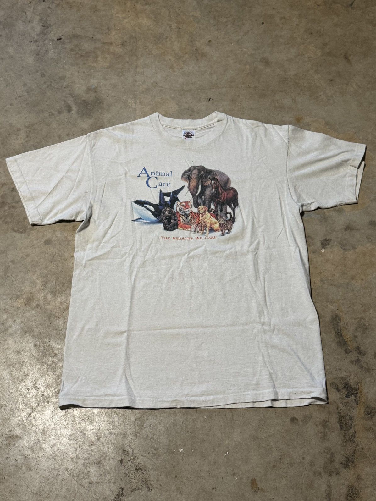 Vintage Animal Care tee Size US XL / EU 56 / 4 - 1 Thumbnail