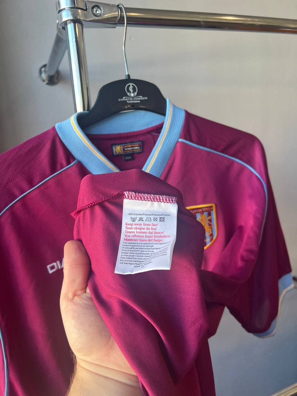 Diadora 2001/02 ASTON VILLA HOME SOCCER JERSEY FOOTBALL SHIRT SZ 44 Size US L / EU 52-54 / 3 - 11 Thumbnail