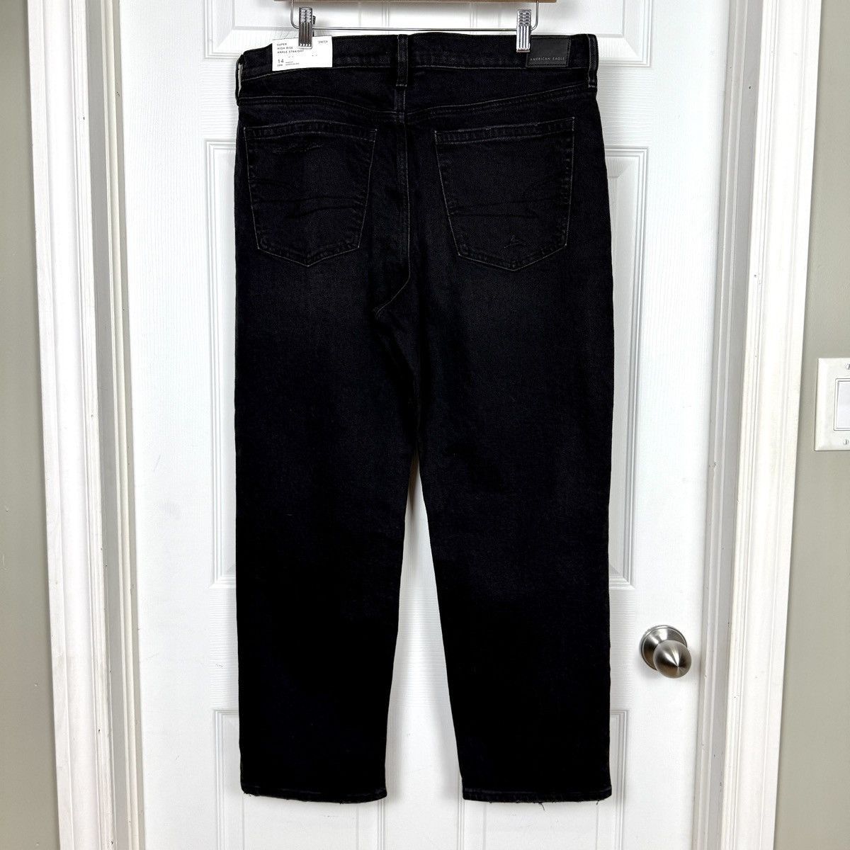 American Eagle Outfitters American Eagle Jeans 14 Black Super High-Rise Ankle Straight Size 36" / US 14 / IT 50 - 4 Thumbnail