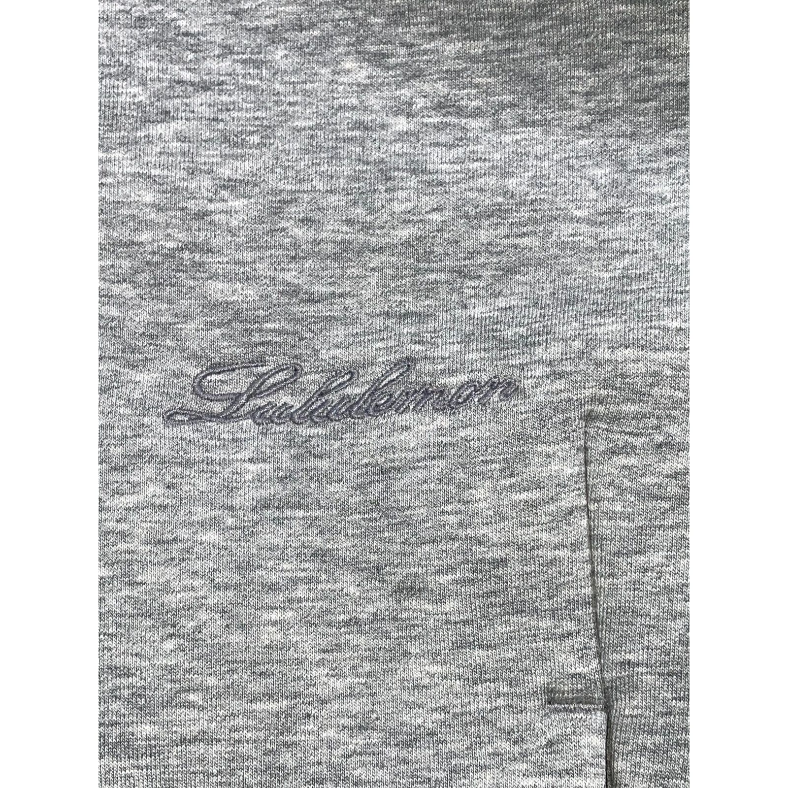 Lululemon Lululemon Grey Crewneck Sweatshirt Size US XL / EU 56 / 4 - 5 Thumbnail