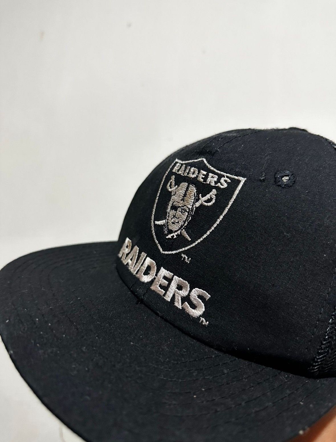 NFL 90’s Oakland Raiders Script Golfer Hat Size ONE SIZE - 4 Thumbnail