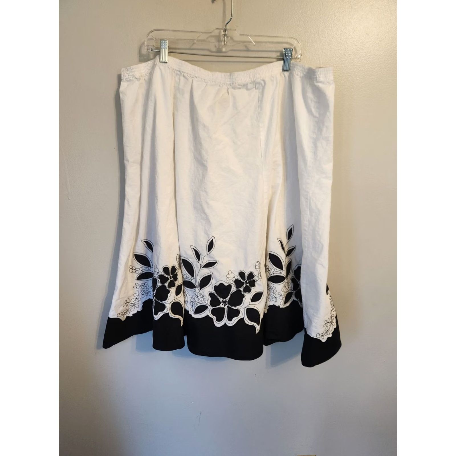Vintage Chelsea Studio Skirt White Floral Embroidery Elastic Waist Midi A Line 30W Women Size 30" / US 8 / IT 44 - 5 Thumbnail