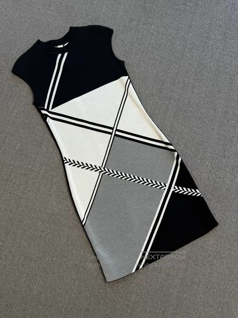 Hermes Hermes Black, white, and gray color block knitted dress Size XS / US 0-2 / IT 36-38 - 1 Thumbnail