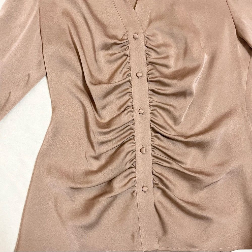 Elie Tahari NWT New $245 Elie Tahari Silk Ruched Front Beige Blouse Siz Size S / US 4 / IT 40 - 9 Thumbnail
