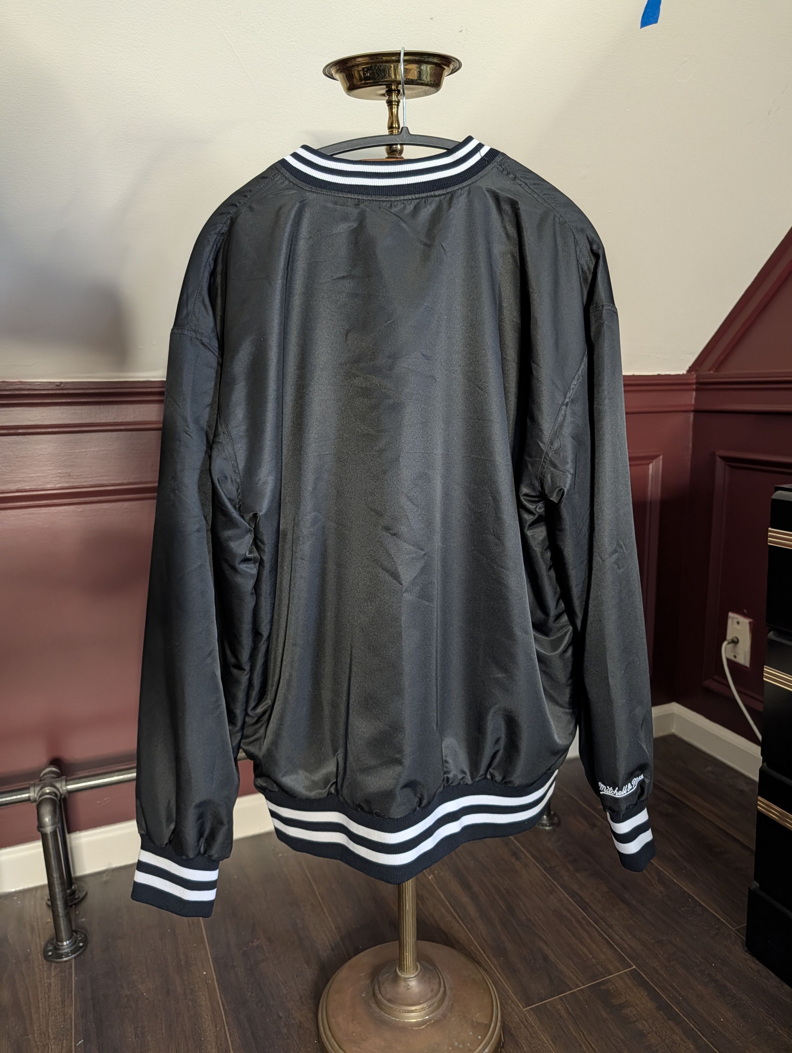 Mitchell & Ness Black satin varsity pullover coach baseball jacket golf Size US L / EU 52-54 / 3 - 7 Thumbnail