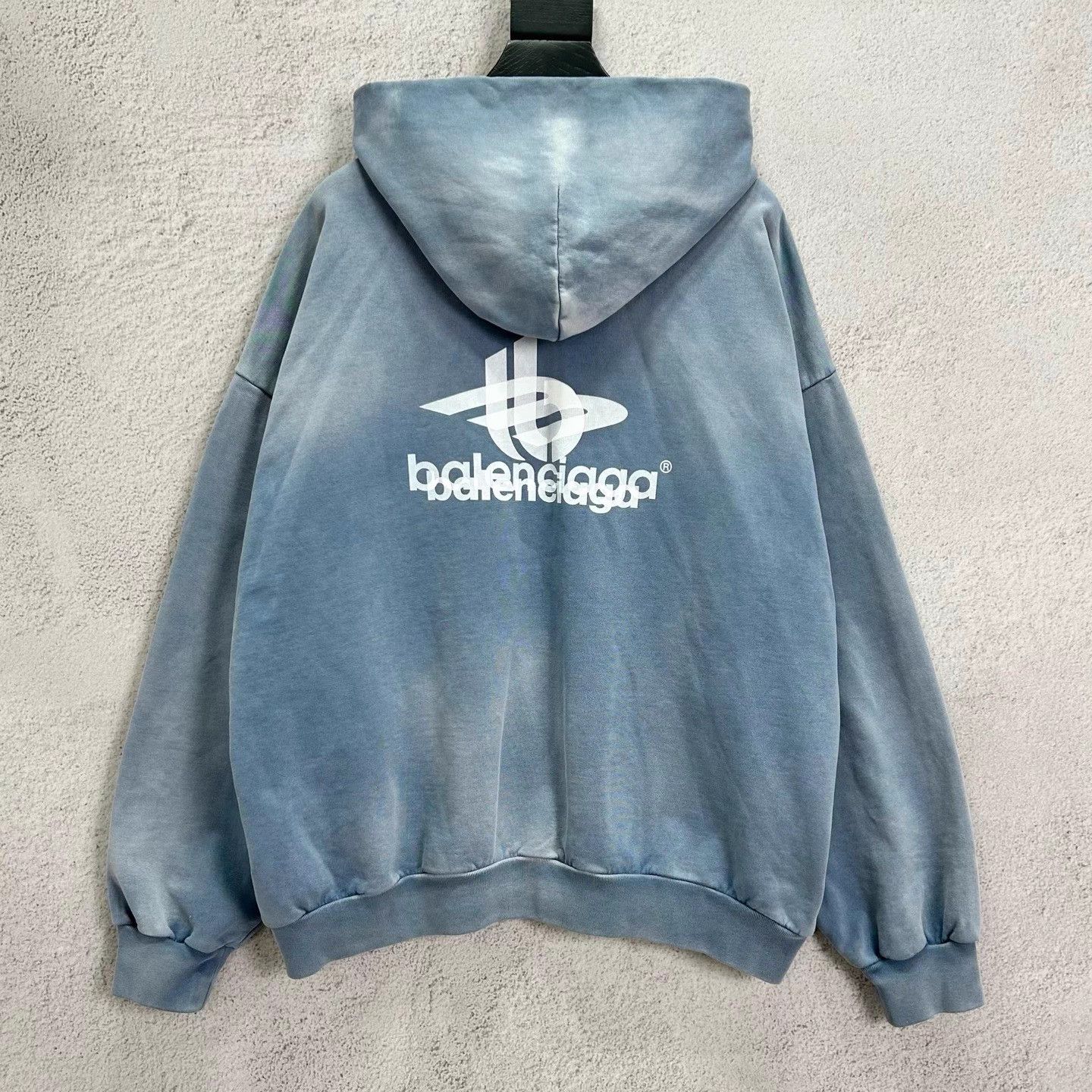 Balenciaga Balenciaga 3D Logo Washed Gradient Blue Sweatshirt Size US M / EU 48-50 / 2 - 2 Thumbnail