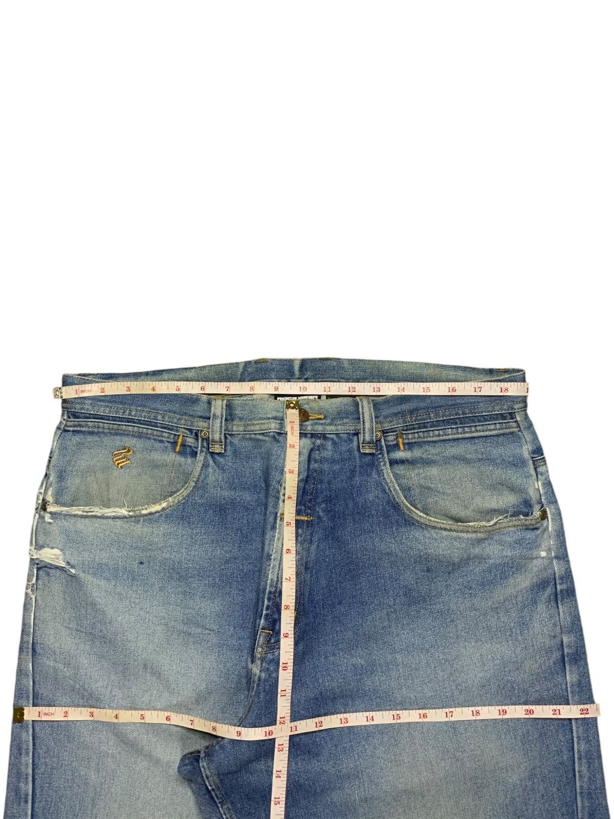 Japanese Brand × Rocawear Vintage Rocawear Faded Wash Patched Distressed Baggy Jeans Size US 37 - 13 Thumbnail