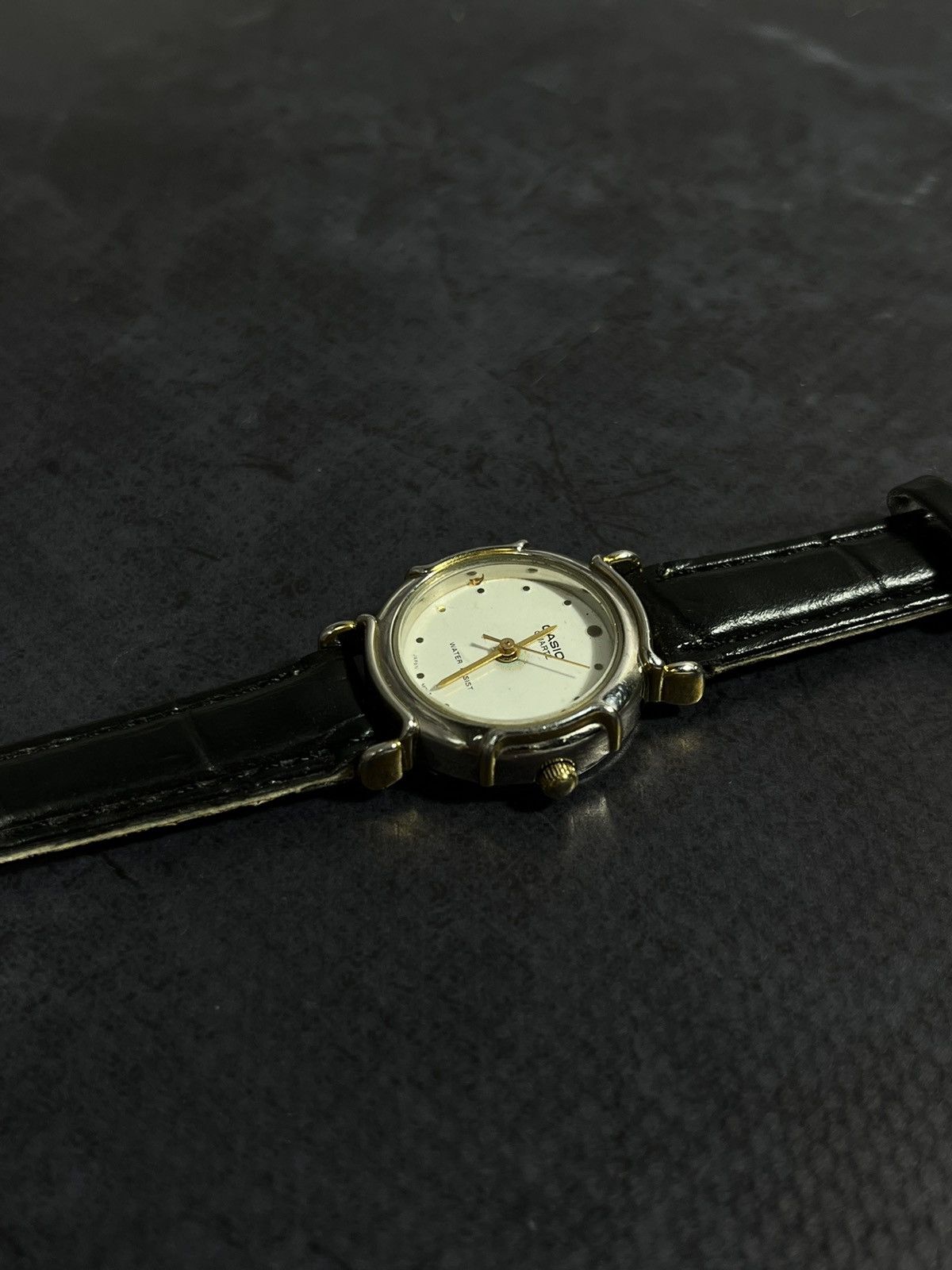 Jewelry Casio Classic Black Leather Watch, Made in Japan Size ONE SIZE - 4 Thumbnail