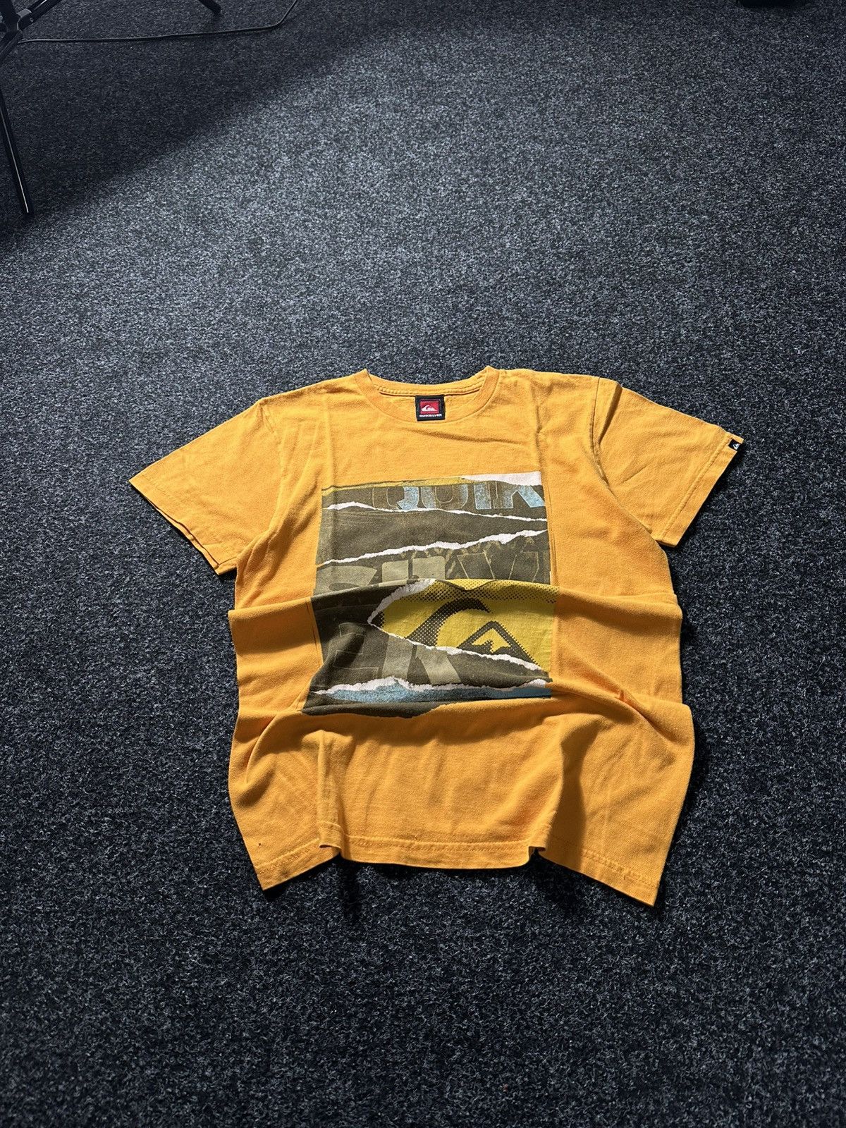 Quiksilver 🚨 VINTAGE BIG LOGO QUICKSILVER yellow faded SURF Y2K RARE Size US S / EU 44-46 / 1 - 1 Thumbnail