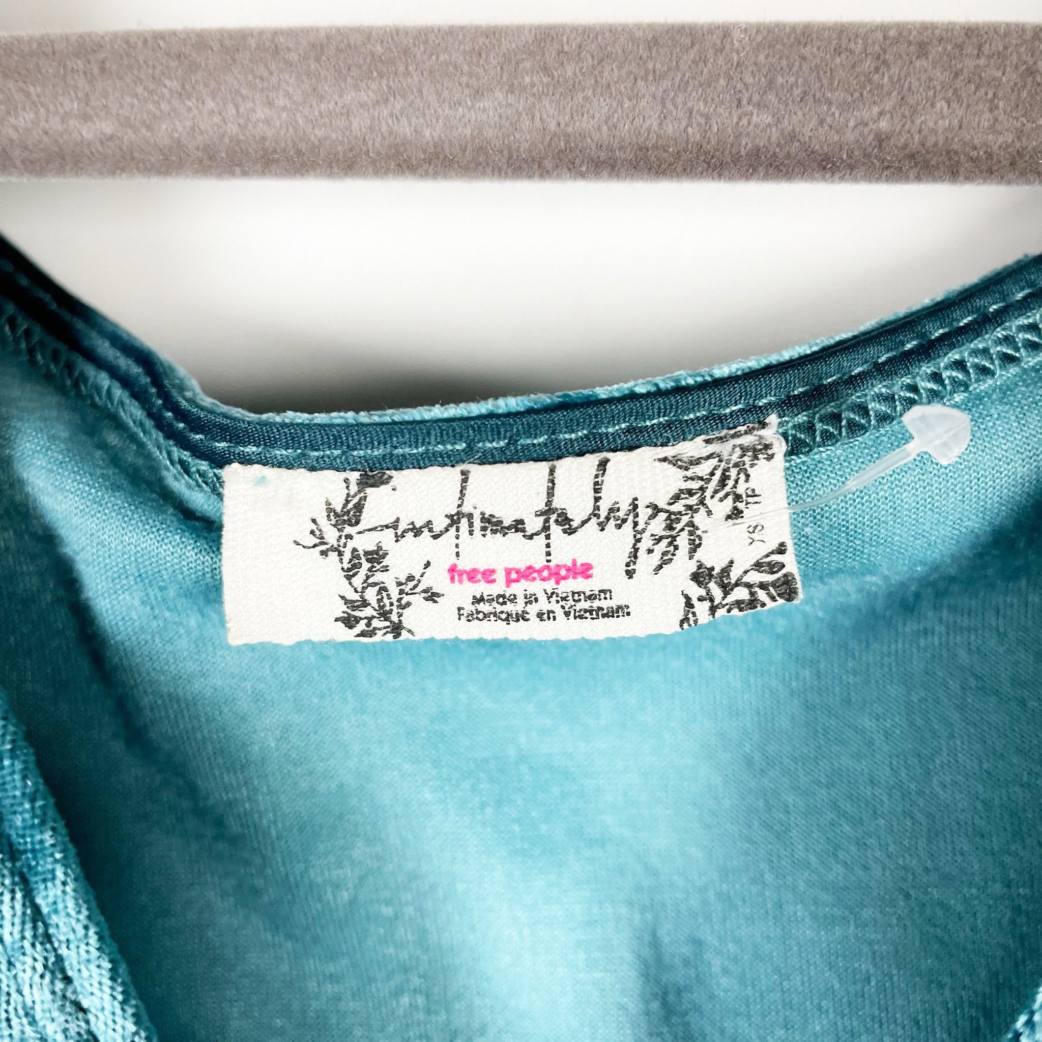 Free People Free People Intimately Don't You Wish Velvet Puff Size XS / US 0-2 / IT 36-38 - 2 Thumbnail
