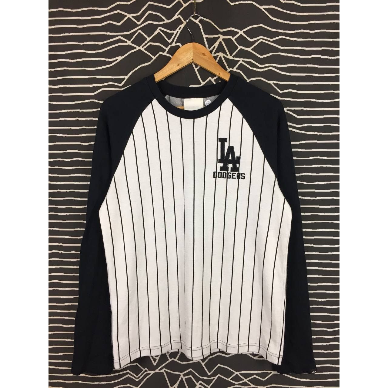 MLB MLB Los Angeles Dodgers Pinstripe Raglan Tee Size US M / EU 48-50 / 2 - 1 Thumbnail