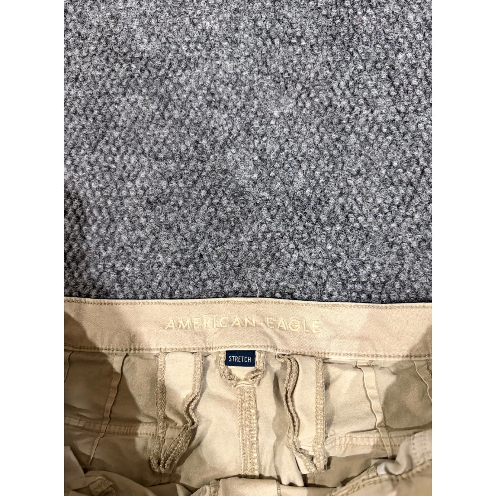 American Eagle Outfitters American Eagle cargo pants Womens 16 long Khaki Beige Stretch utility hiking pants Size 38" / US 16 / IT 52 - 3 Thumbnail