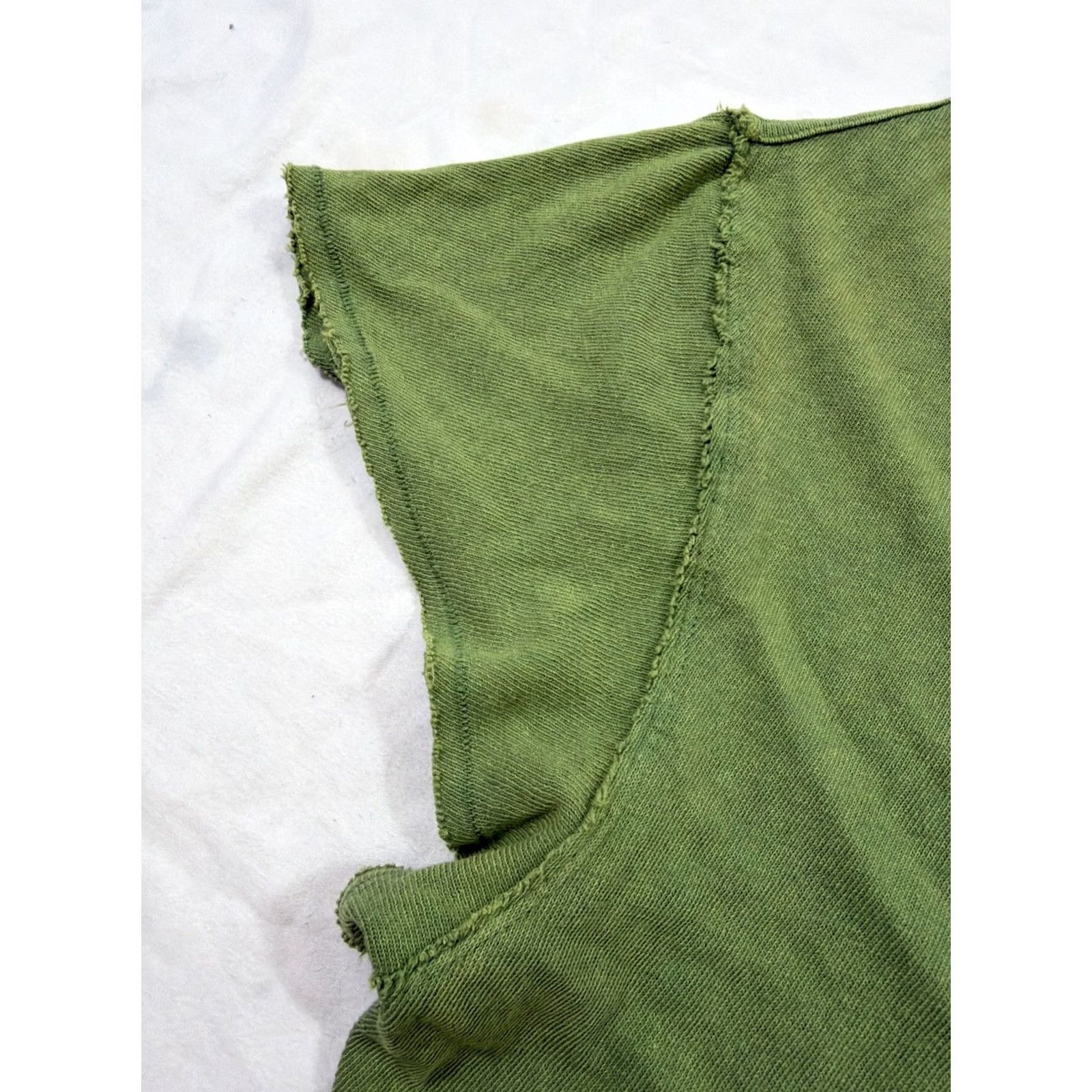 Free People Free People Shirt Women M V-Neck Oversized Green Stains Distressed Size M / US 6-8 / IT 42-44 - 7 Thumbnail