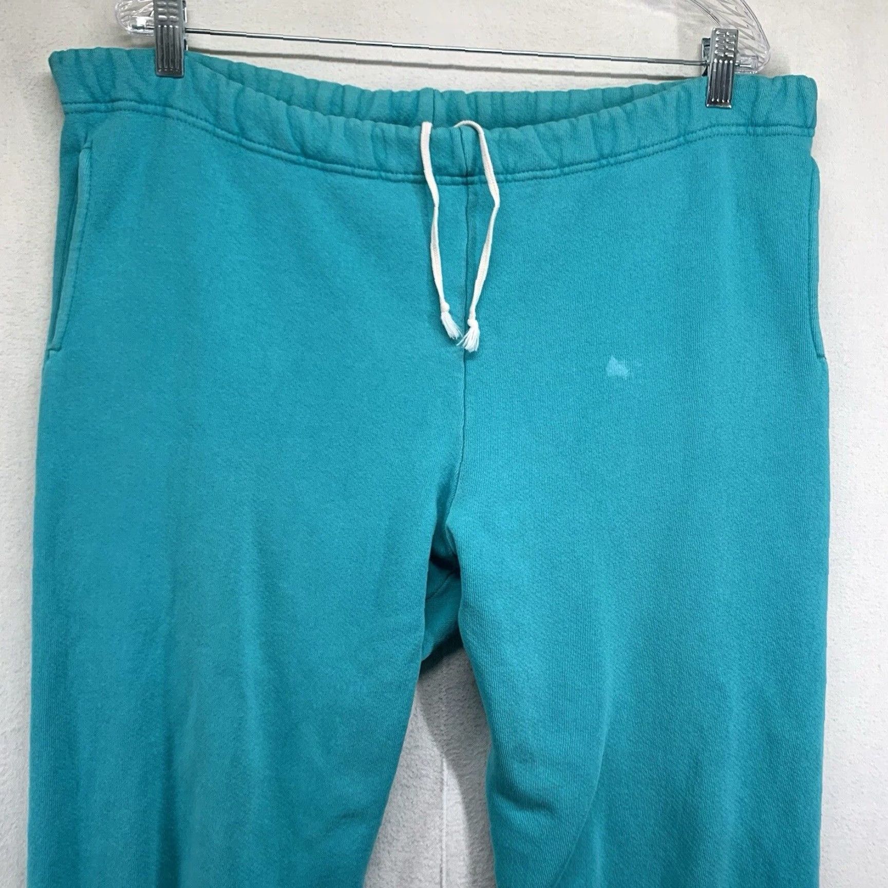 Russell Athletic VINTAGE Russell Athletic Sweatpants Unisex Adults Large Blue 40 in 29 in Athletic Tapered Drawstring Pockets Easy Care USA 80s 90s Sports Streetwear Size US 33 - 3 Thumbnail