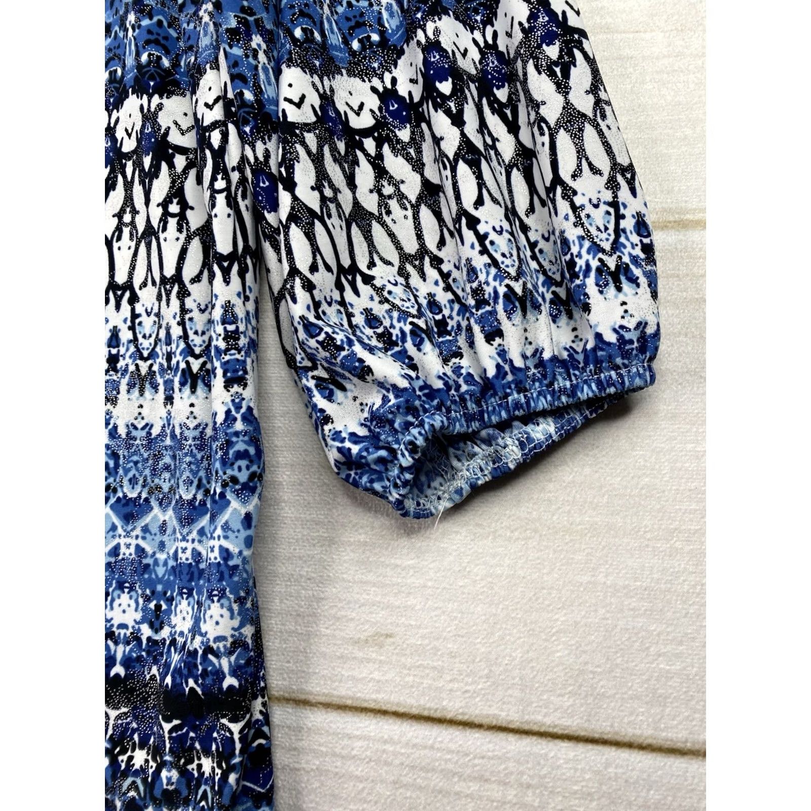 Vintage Rebecca Malone Blouse L Blue V-Neck Geometric Printed 3/4 Sleeve Polyester Knit Pant Compatible Women Size L / US 10 / IT 46 - 2 Thumbnail