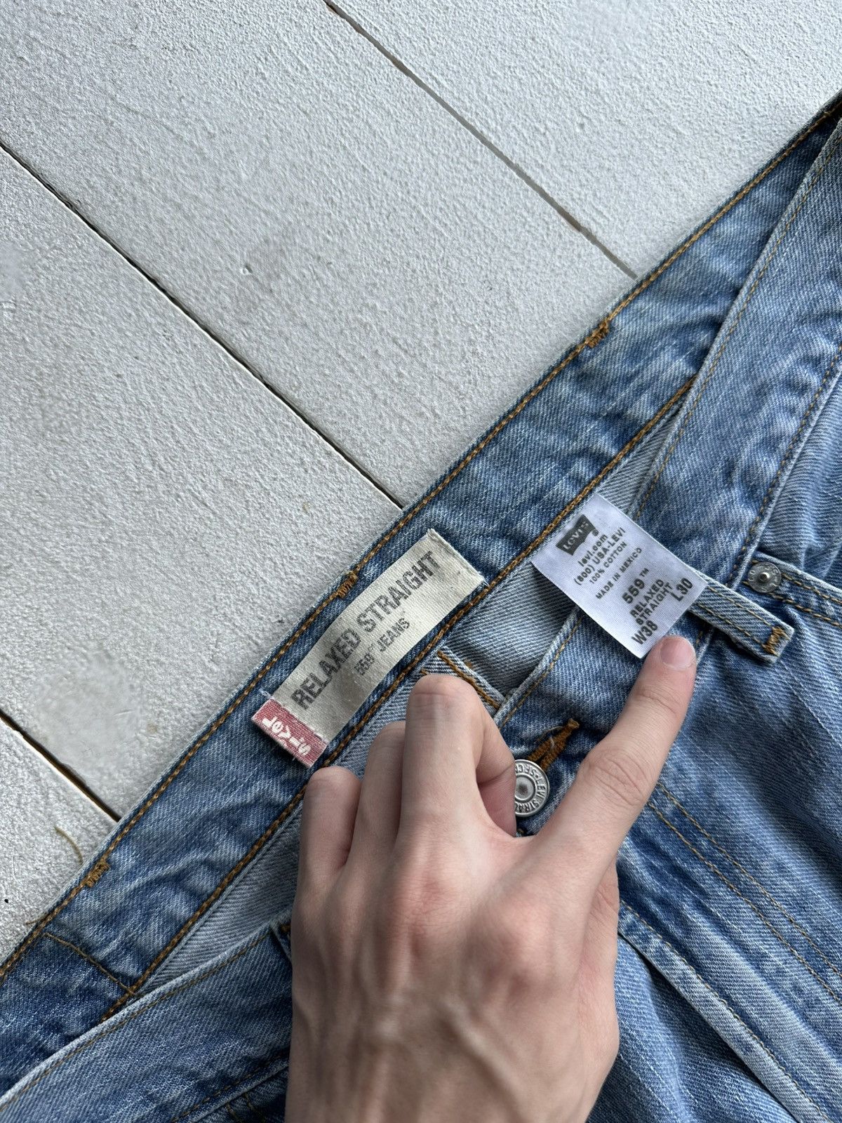 Levi's × Vintage 🚨Vintage 90s Levis Jeans 559 Relaxed Fit Light Wash Denim Size US 38 / EU 54 - 3 Thumbnail