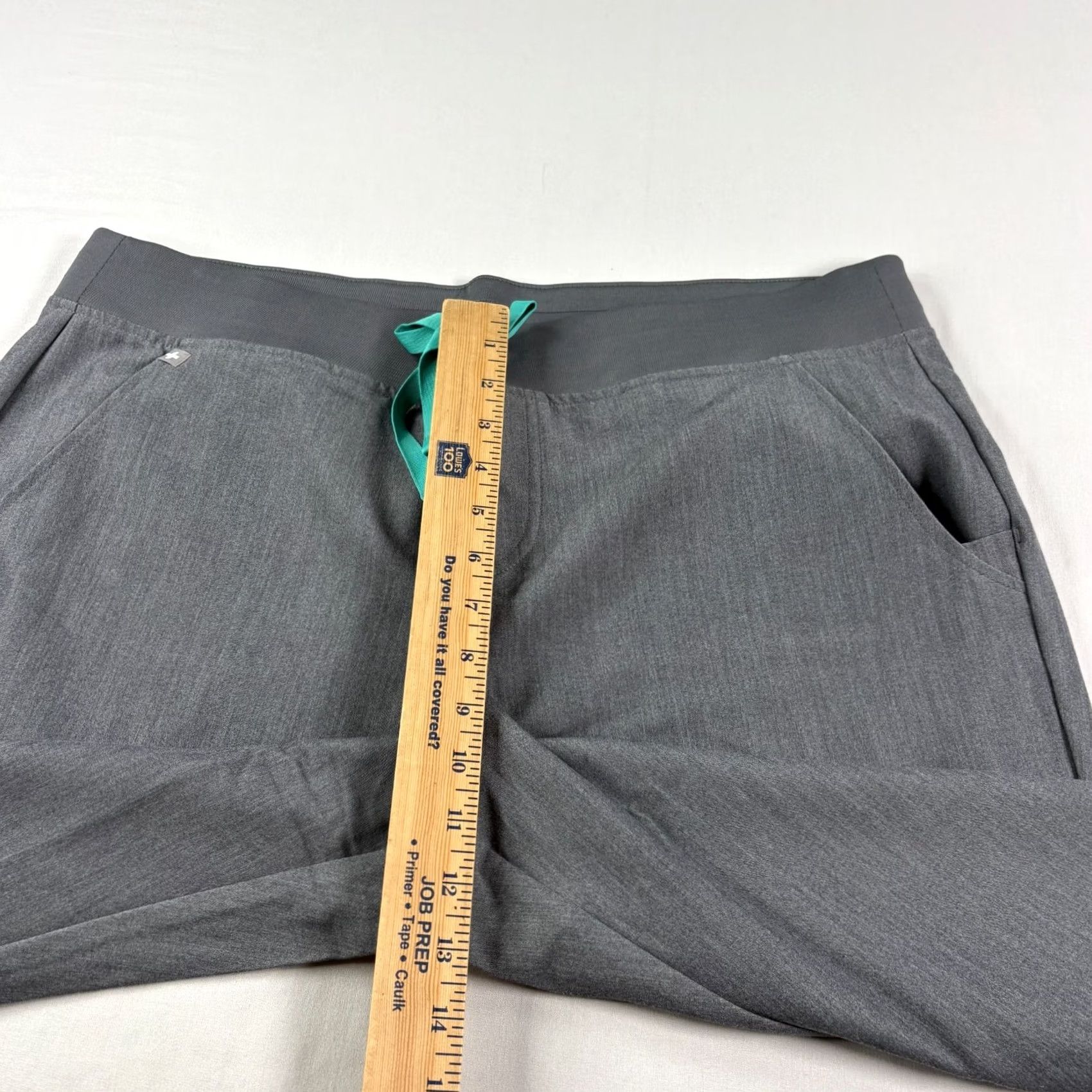 Vintage FIGS Scrub Pants Womens XL Gray Zamora 2.0 Jogger Nurse Medical Uniform NEW Size 40" / US 18 - 6 Thumbnail