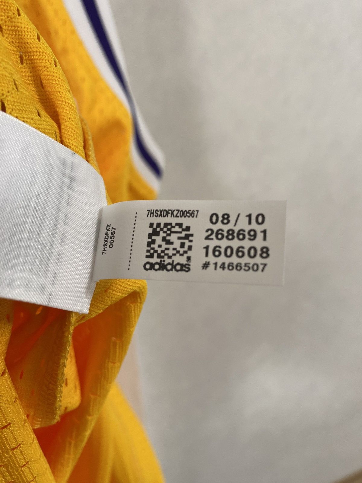 Adidas Adidas Originals Los Angeles Lakers Johnson Swingman Jersey Size US L / EU 52-54 / 3 - 11 Thumbnail