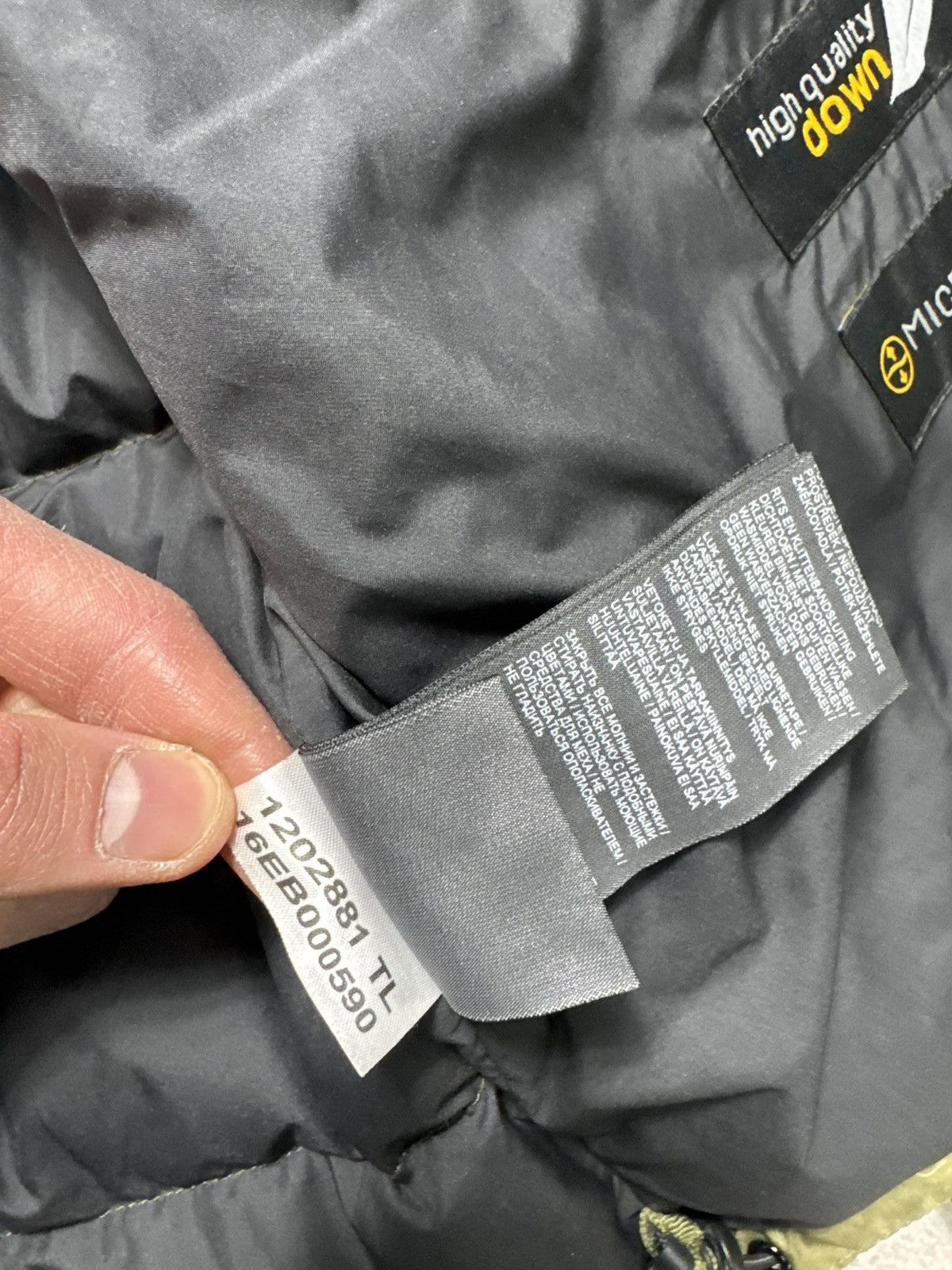 Jack Wolfskin Jack Wolfskin Men’s Down Puffer Jacket Outdoor Size M Size US M / EU 48-50 / 2 - 13 Thumbnail