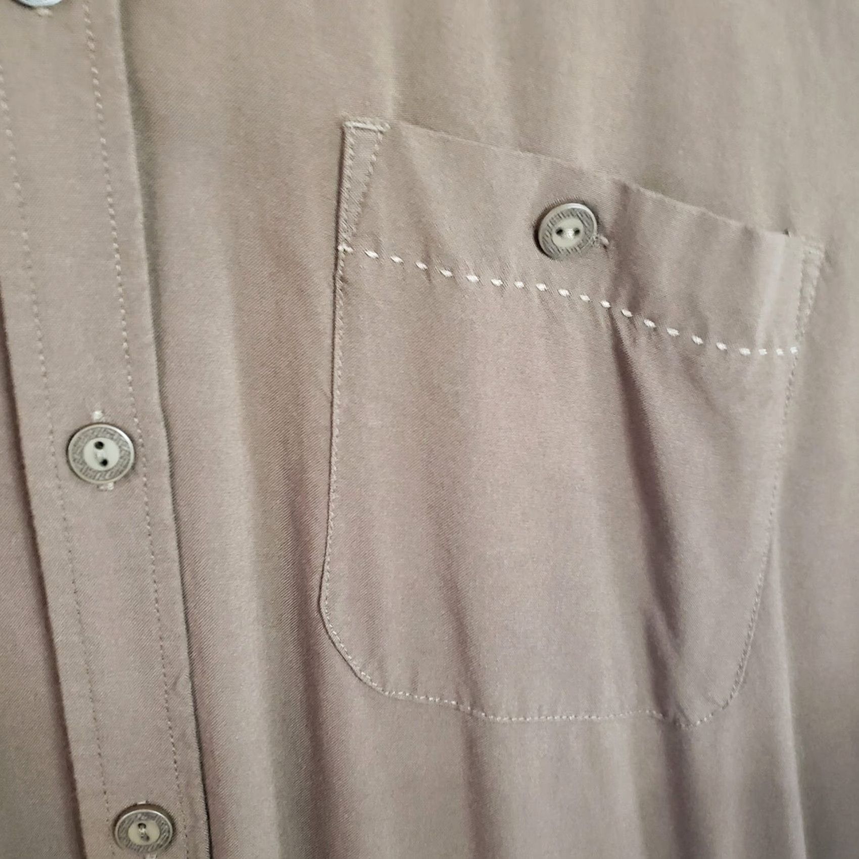 The Territory Ahead VINTAGE Territory Ahead Shirt Mens 2XLT Brown Rayon Short Sleeve Button-Up Pockets Logo Check Modern Designer Casual Workwear Relations Size US XXL / EU 58 / 5 - 6 Thumbnail
