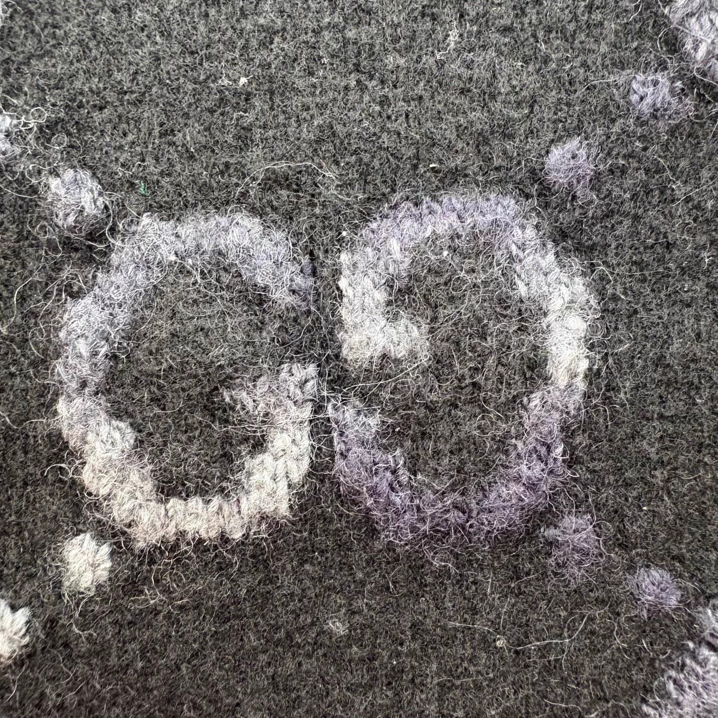 Gucci GUCCI FW23 gradient print crew neck pullover XL Size US XL / EU 56 / 4 - 4 Thumbnail