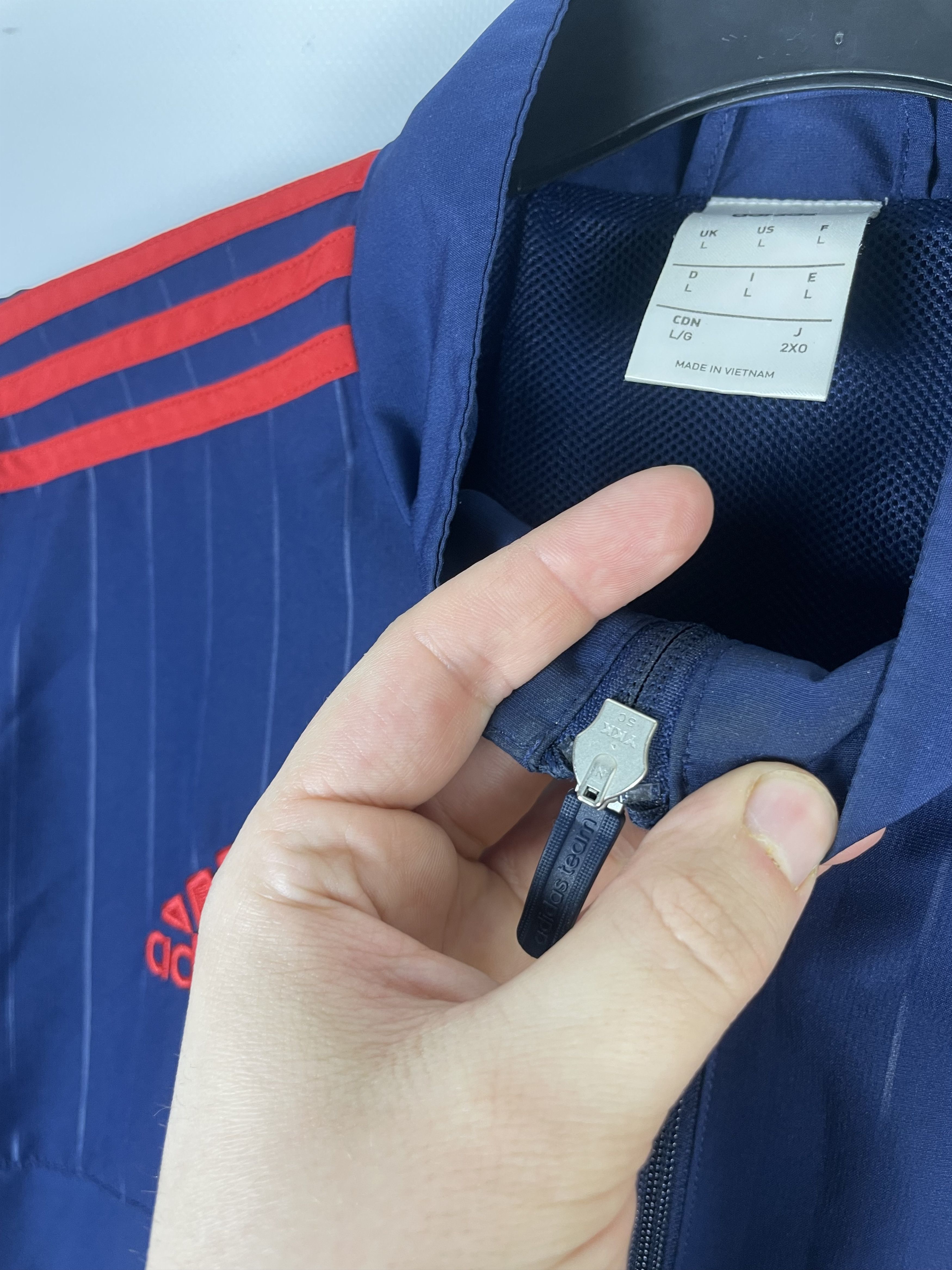 Adidas Adidas Manchester United Ttack Jacket Size US L / EU 52-54 / 3 - 6 Thumbnail