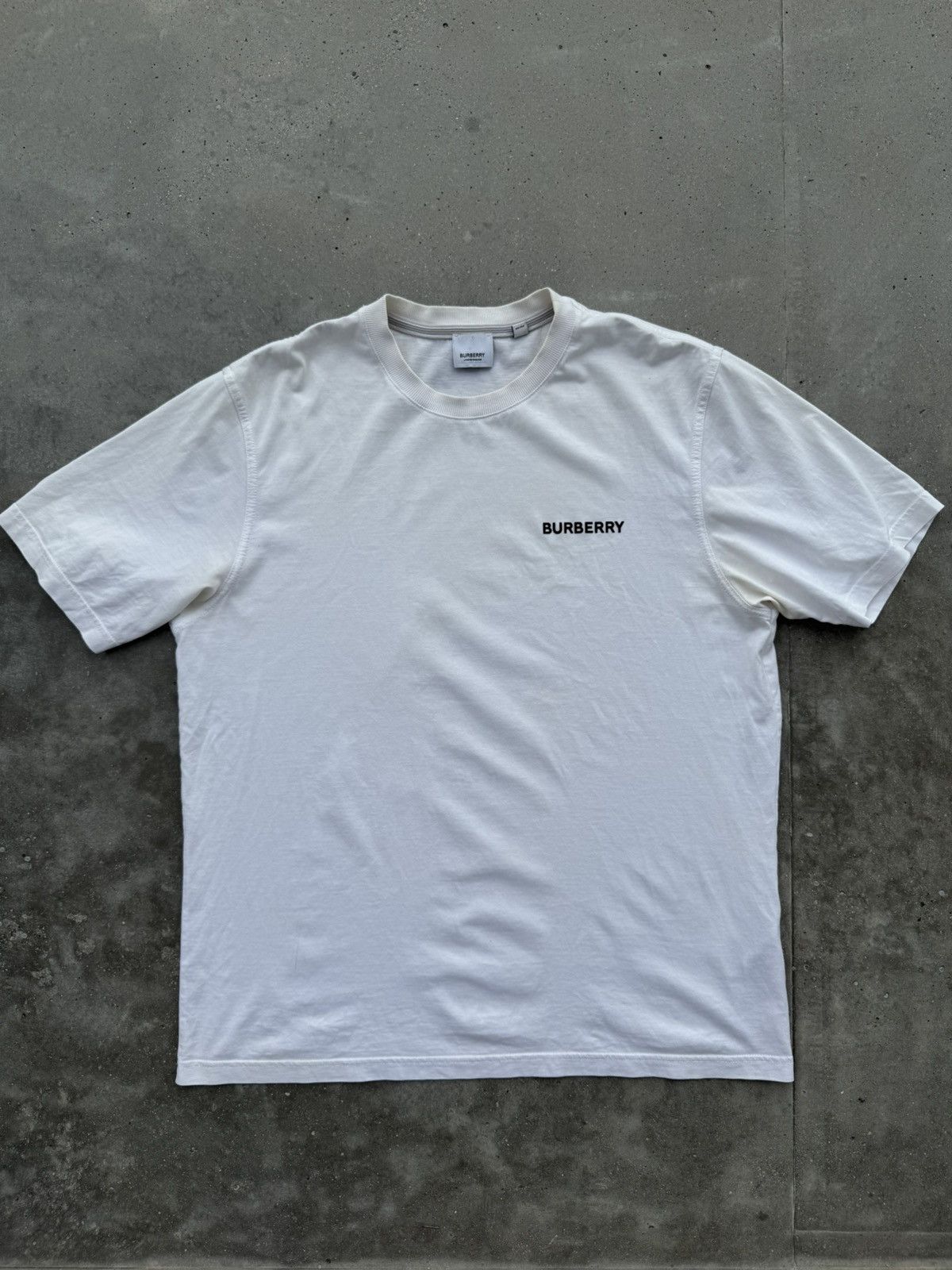 Burberry Burberry Basic Logo T-shirt Designer Luxury tees Size US M / EU 48-50 / 2 - 1 Thumbnail