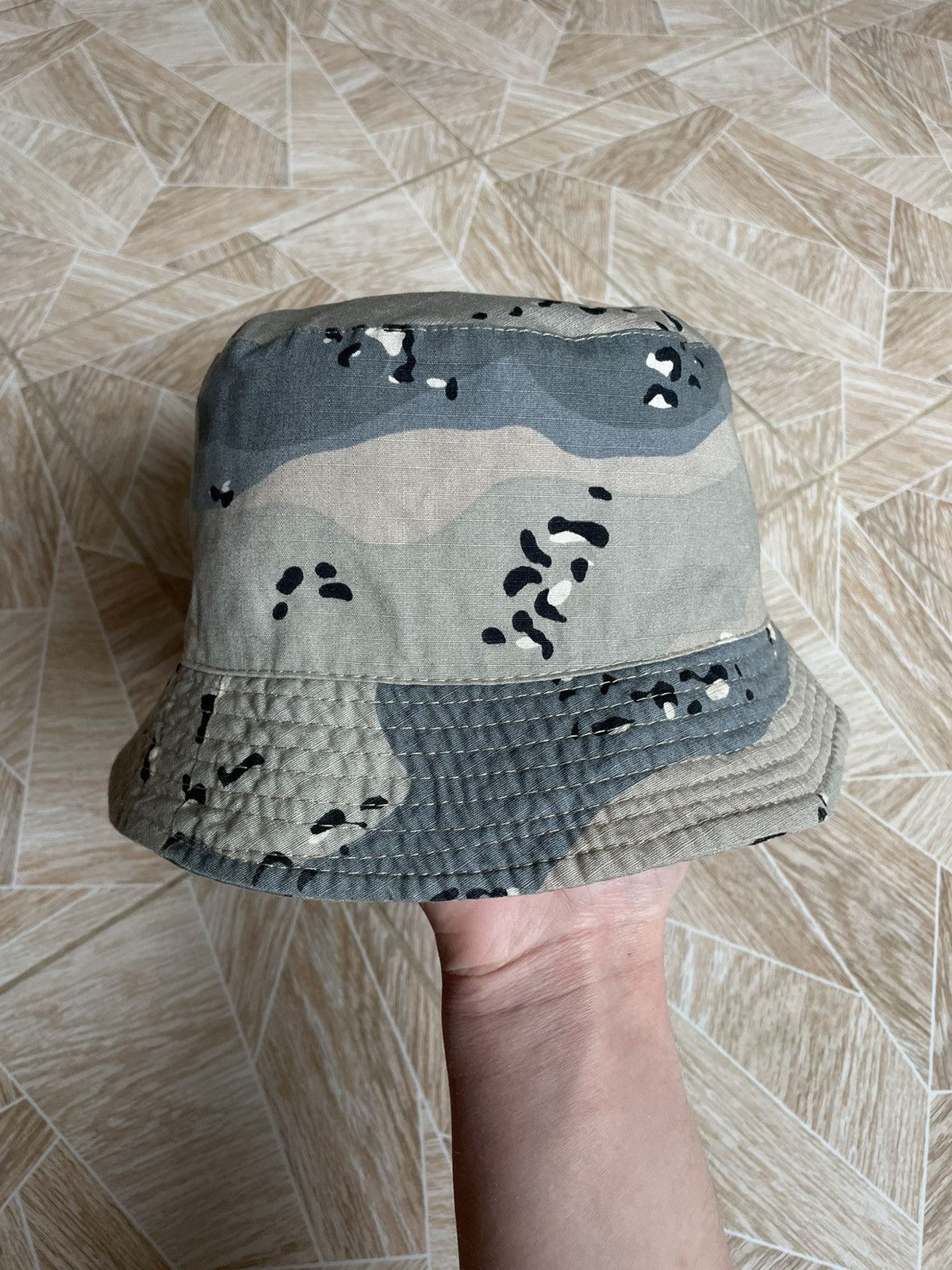 Vintage Rare Y2K Vintage UCLA Military Camo Frozen Snow Bucket Hat Size ONE SIZE - 3 Thumbnail