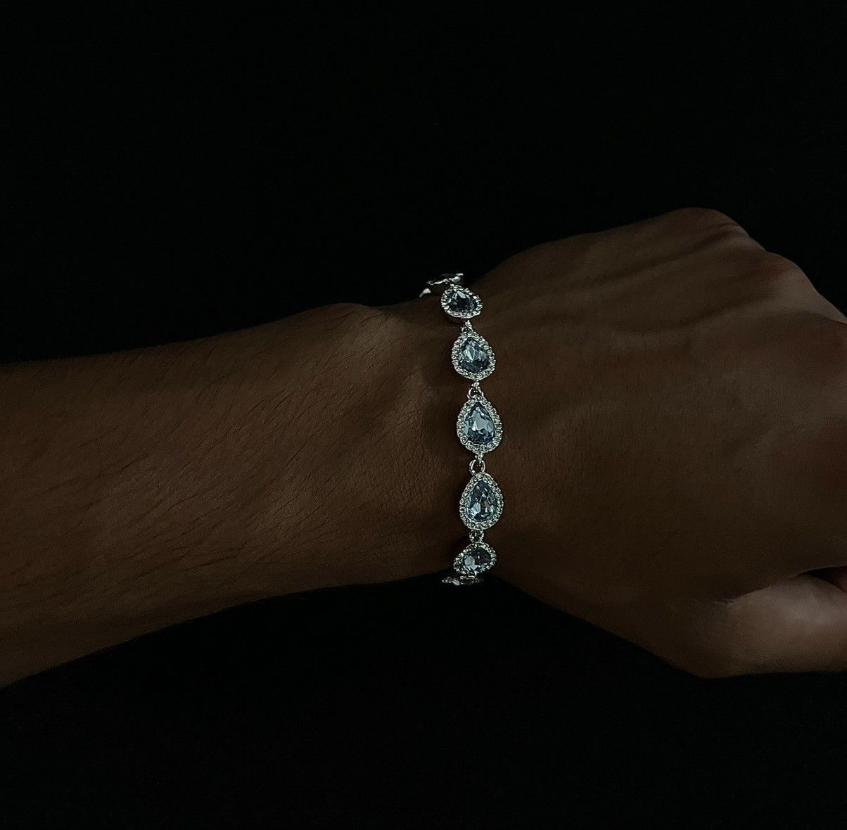 Givenchy Givenchy Crystal Flex Bracelet *OG RARE* Size ONE SIZE - 1 Thumbnail