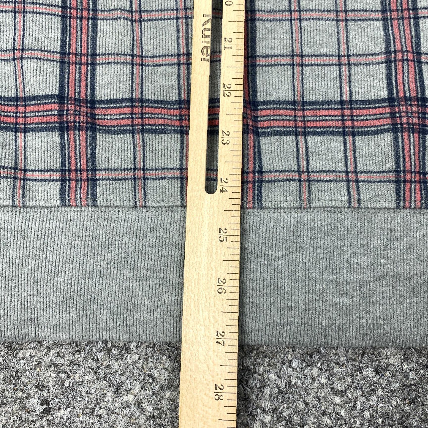 Lands' End Lands' End Sweatshirt Mens Large Gray Red Navy Plaid 1/4 Zip Pullover 42-44, Cotton Polyester, Fleece, Regular, Zip, Pullover, Mens Size US L / EU 52-54 / 3 - 7 Thumbnail