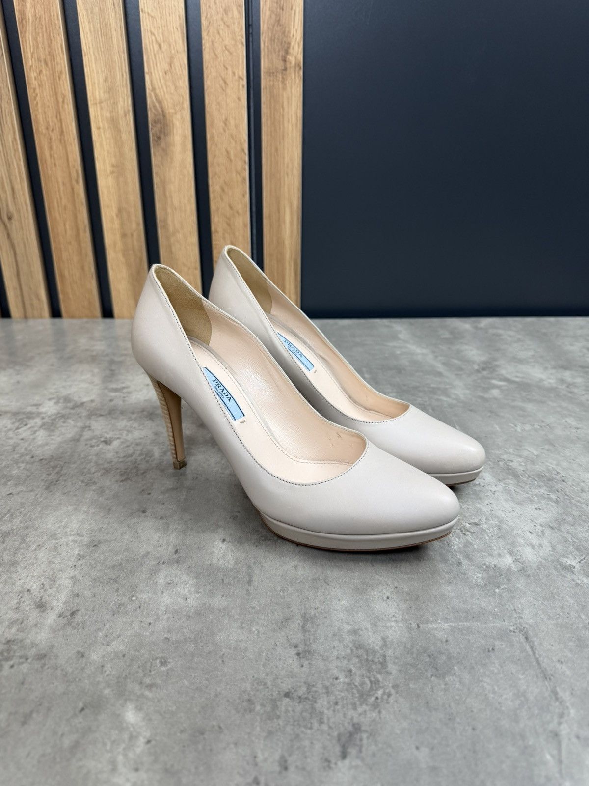 Prada Prada Beige Leather Platform Heels Pumps Size 37 1/2 Size US 7.5 / IT 37.5 - 8 Thumbnail