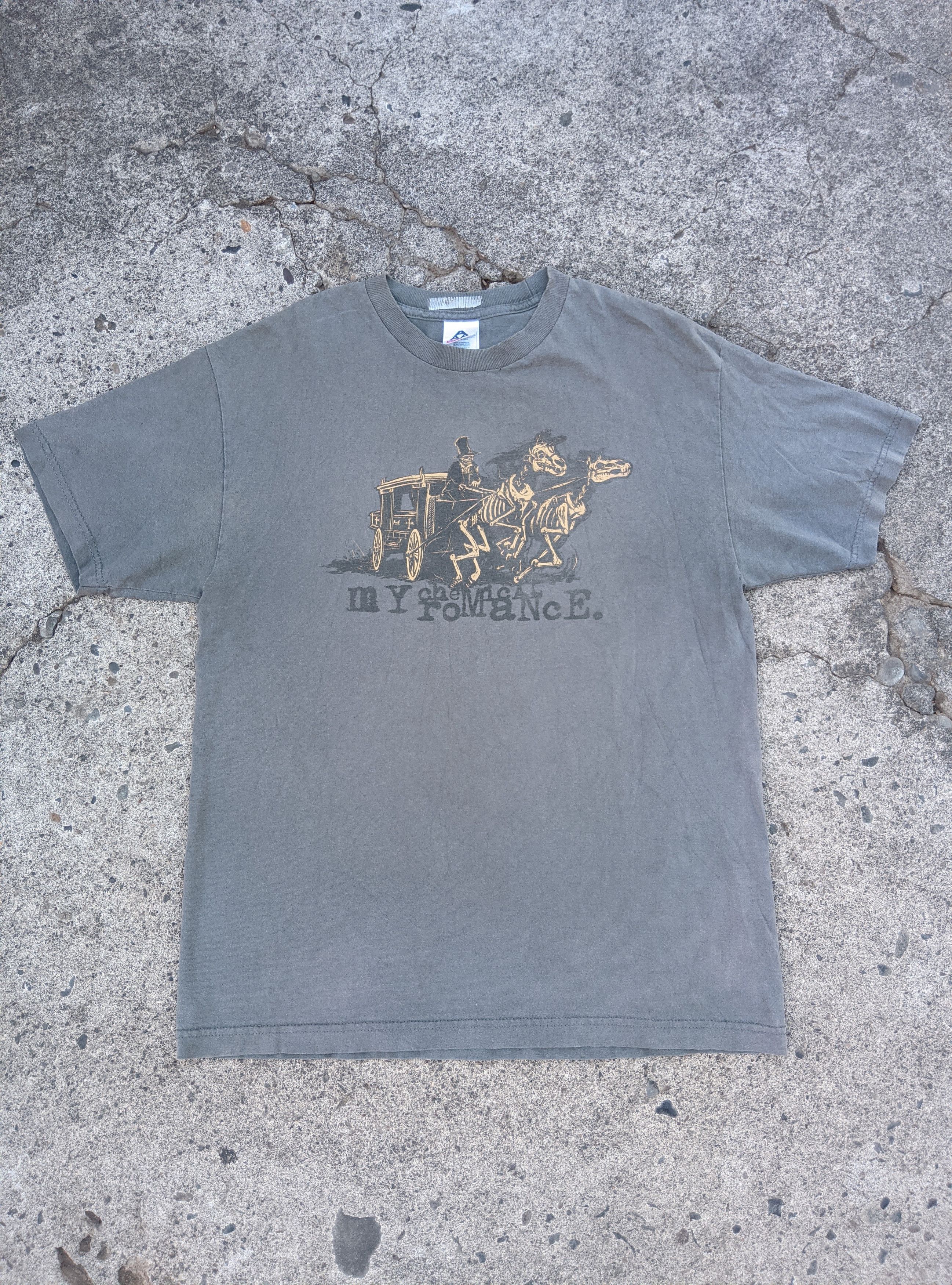 Band Tees × Vintage Vintage 2005 My chemical romance Revenge era tshirt Size US L / EU 52-54 / 3 - 1 Thumbnail