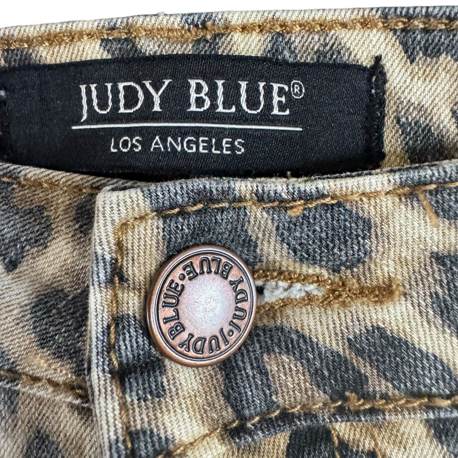 Judy Blue Judy Blue Jeans Size 7/28 Leopard Print Skinny Stretch Denim Size 28" / US 6 / IT 42 - 6 Thumbnail