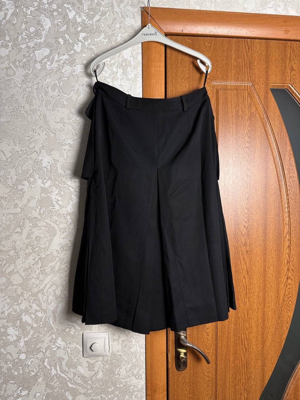 Alexander McQueen Alexander McQueen Skirt with Front Zip and Pocket Details Size 32" / US 10 / IT 46 - 14 Thumbnail